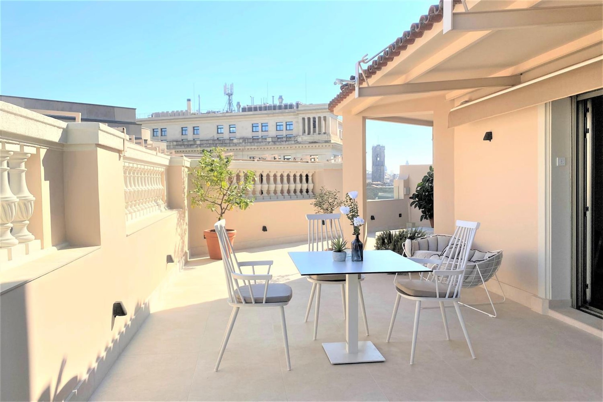 Lamaro Hotel Barcelona - Preferred Hotels & Resorts - Lifestyle Collection