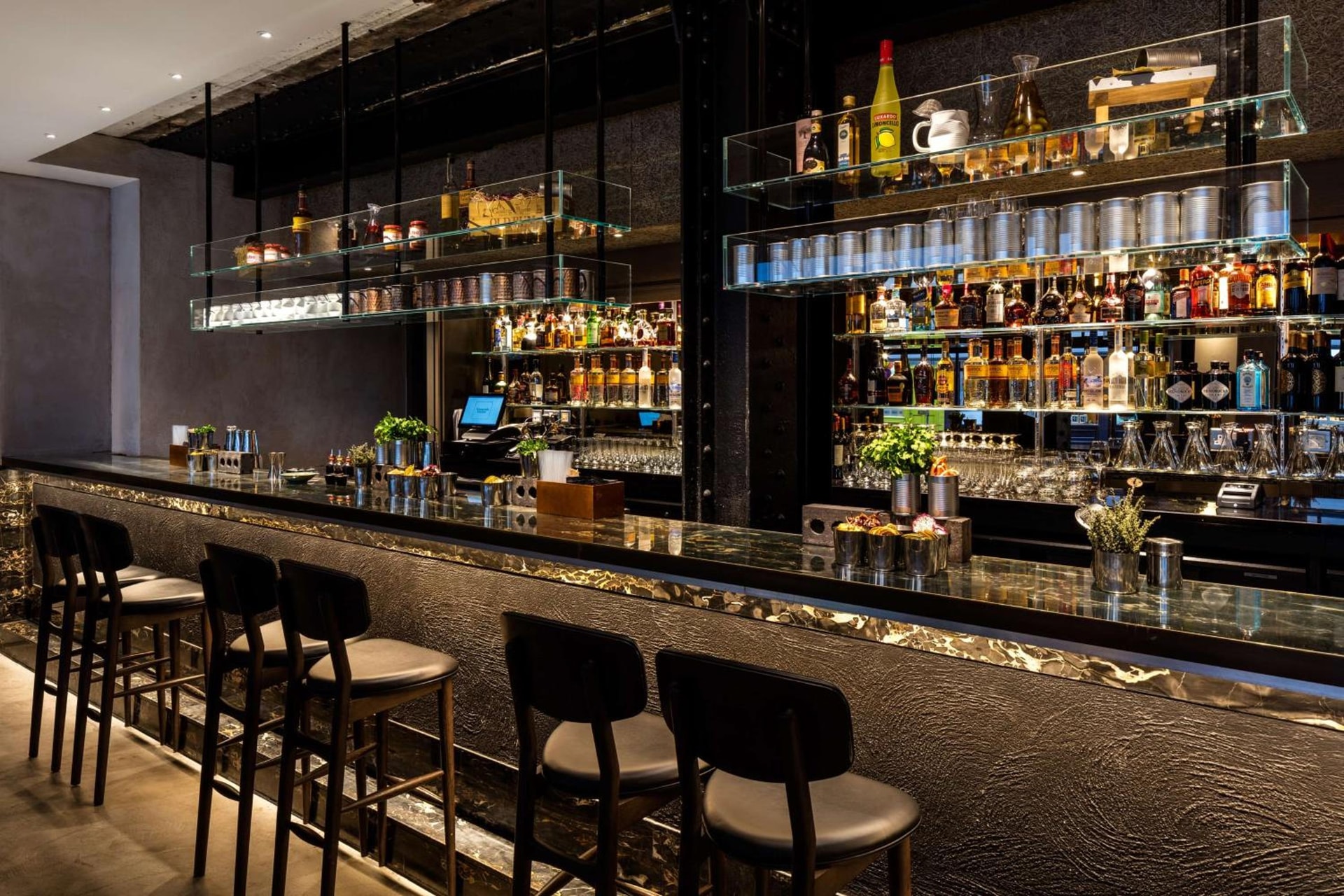 bar