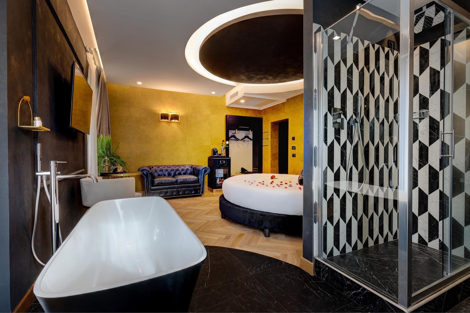 hotel room