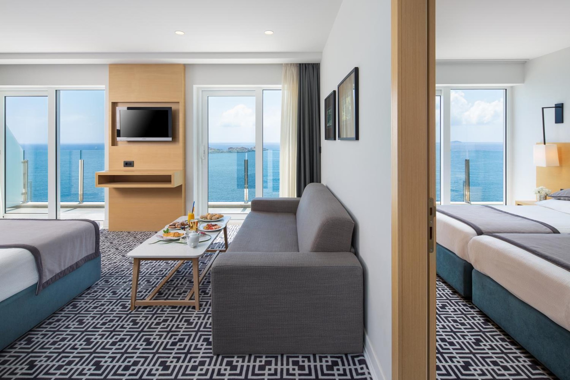 Royal Neptun Hotel