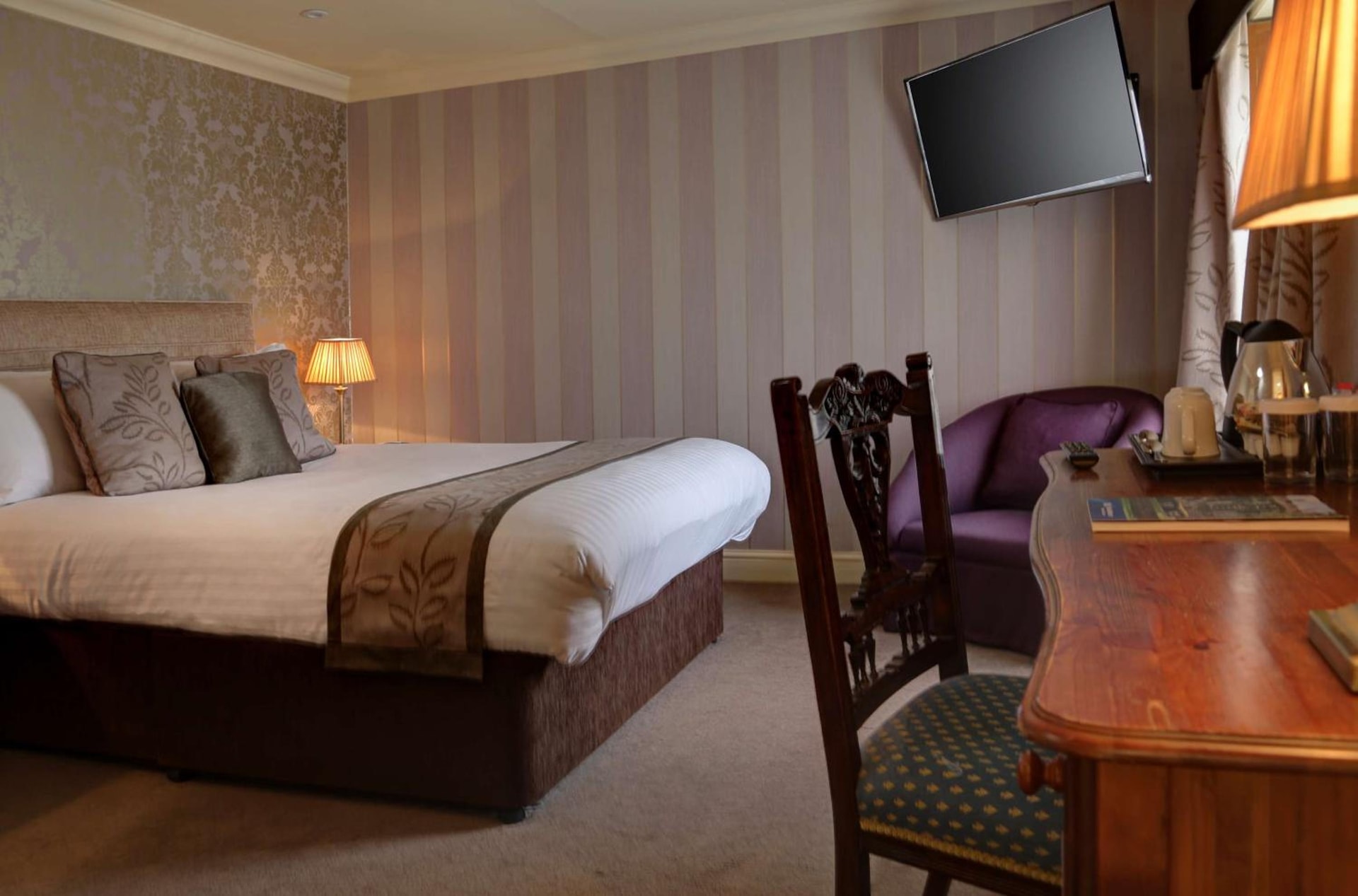 Knights Hill Hotel & Spa