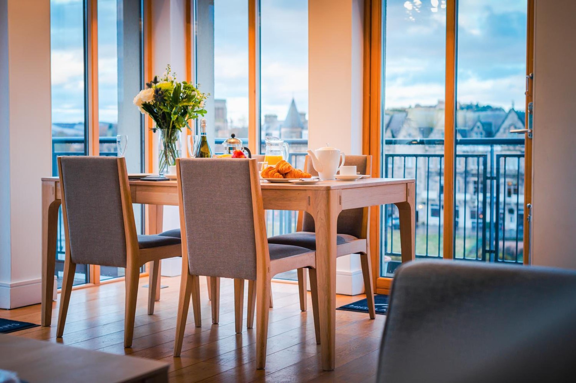 Highland Apartments by Mansley