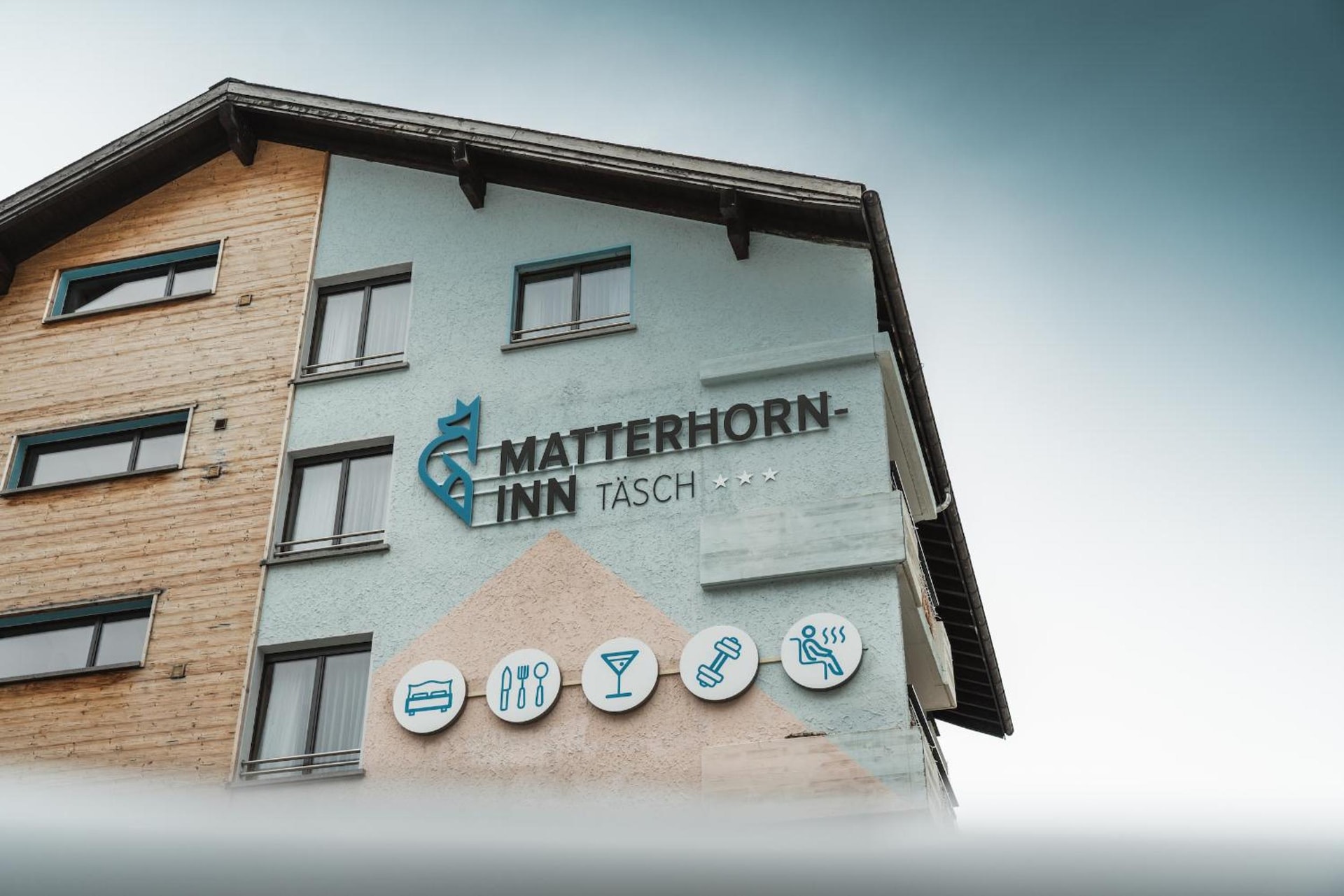 Matterhorn Inn - Wellness & Dining - at Zermatt Shuttle Station