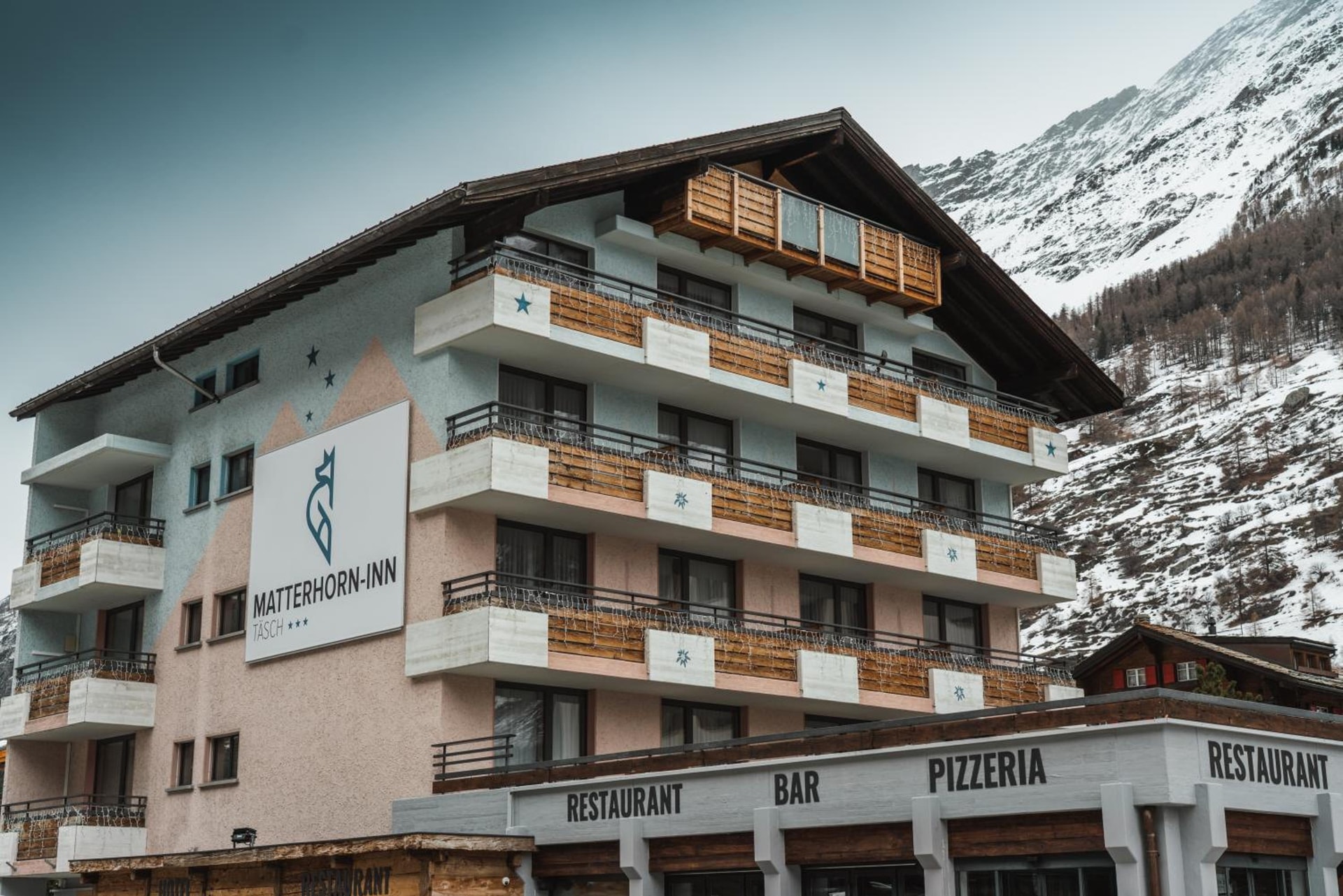 Matterhorn Inn - Wellness & Dining - at Zermatt Shuttle Station