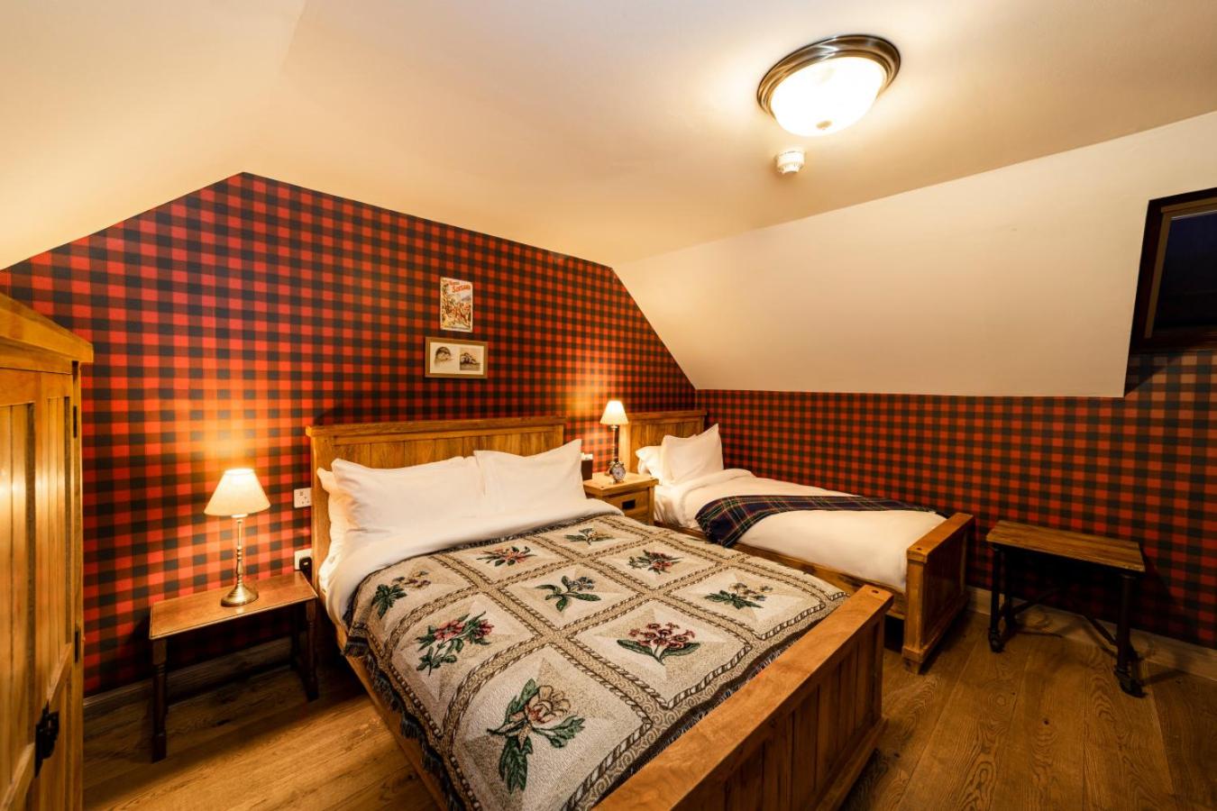 The Cluanie Inn