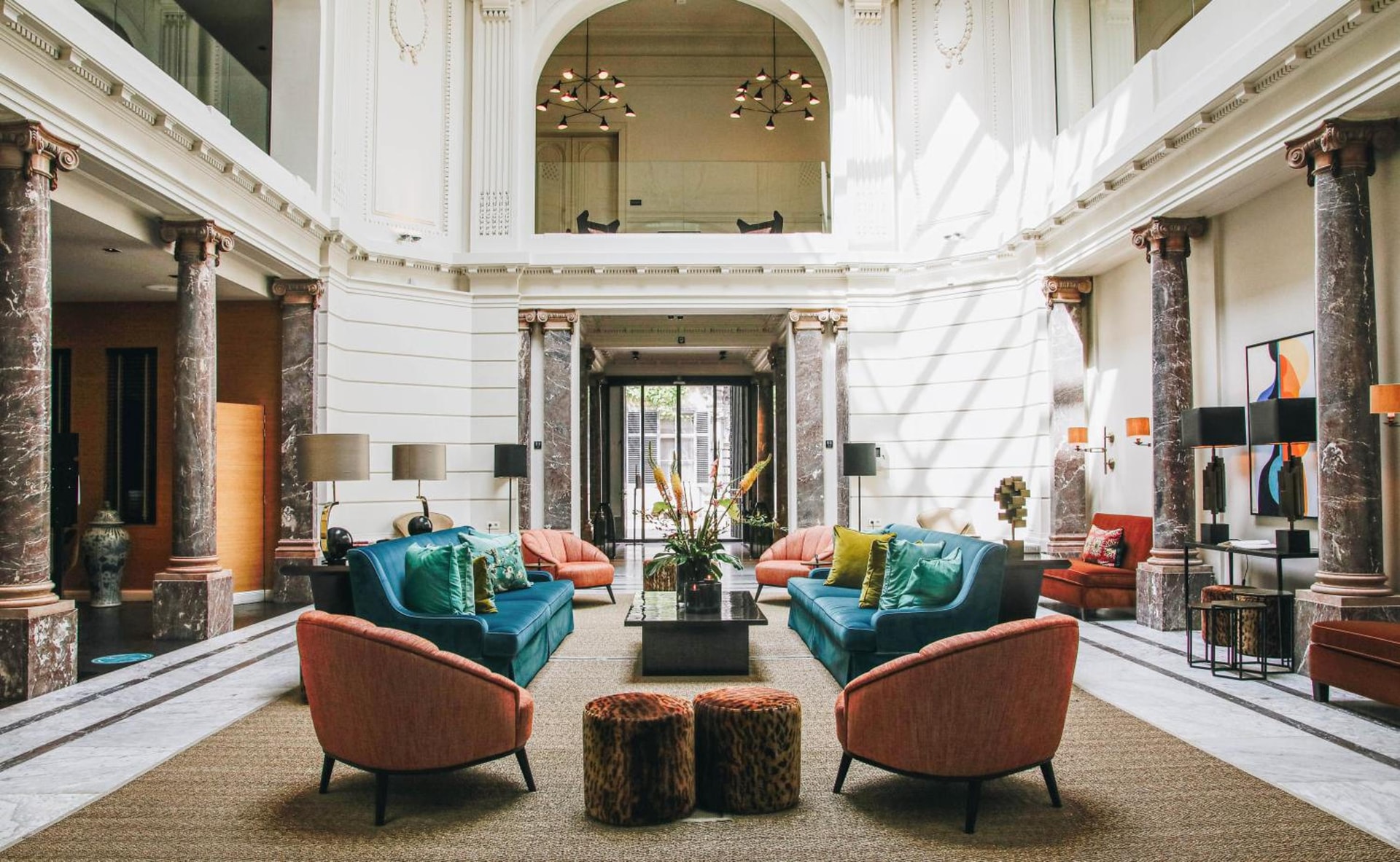 lounge