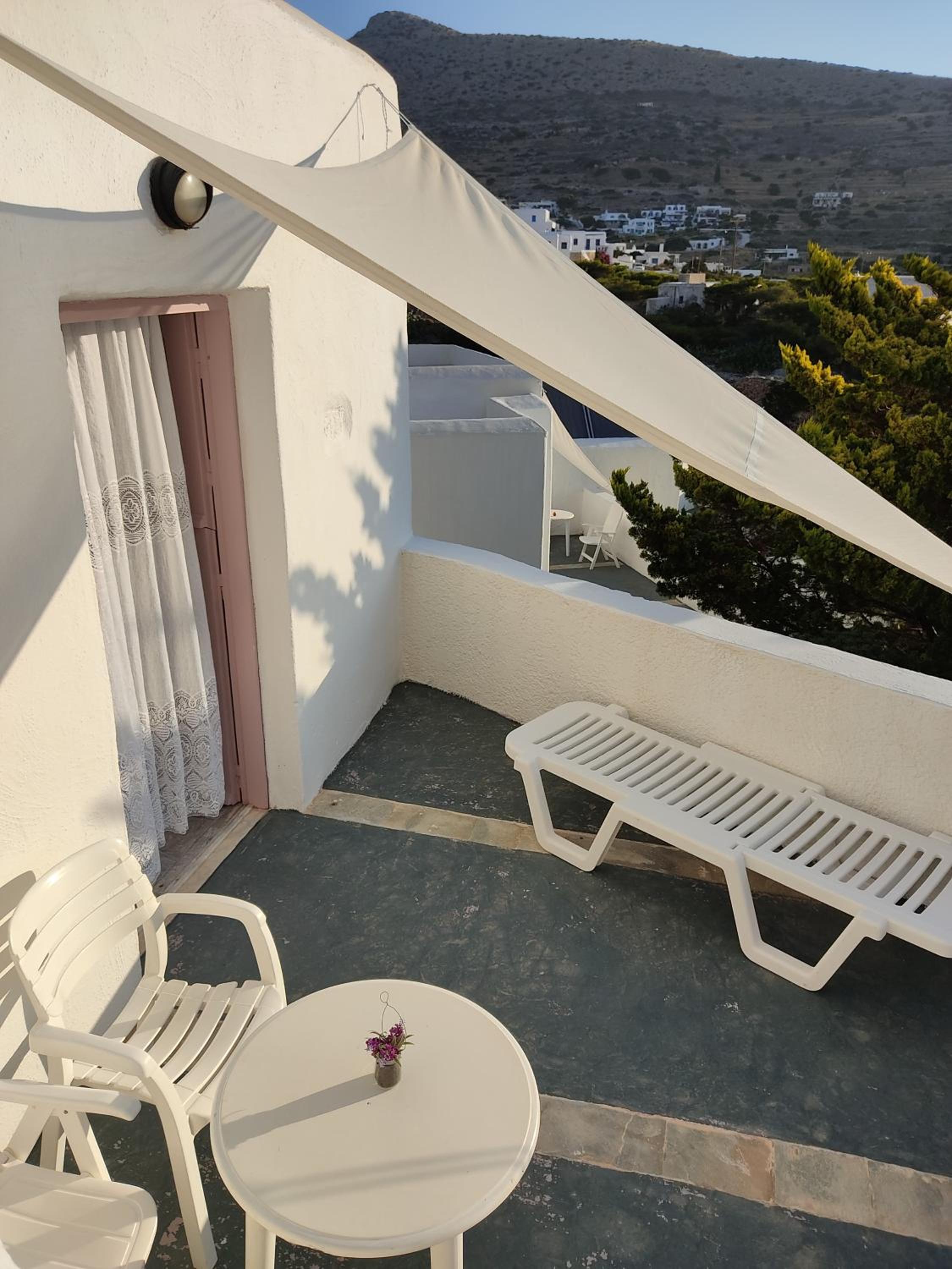 Porto Sikinos Hotel