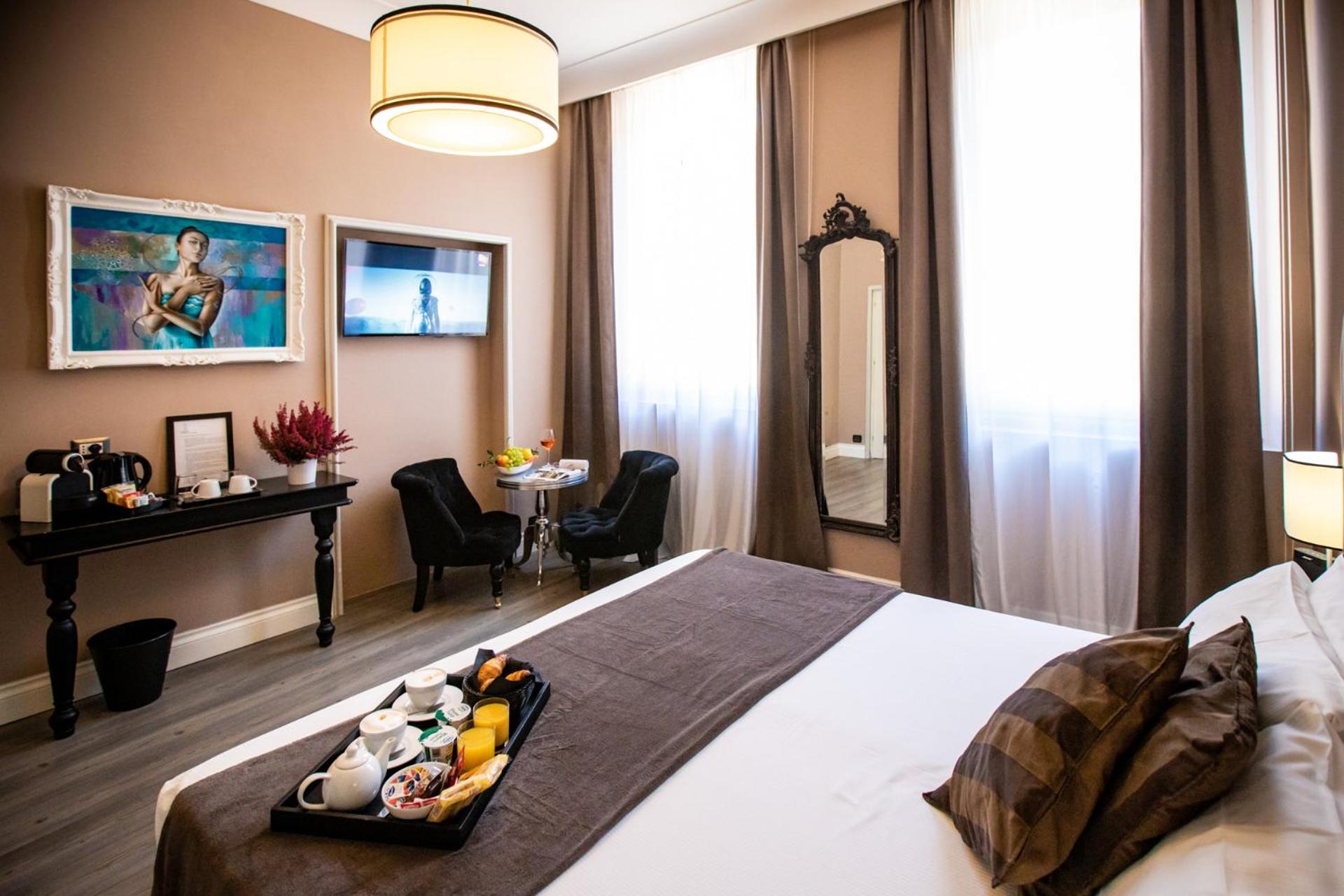 hotel room