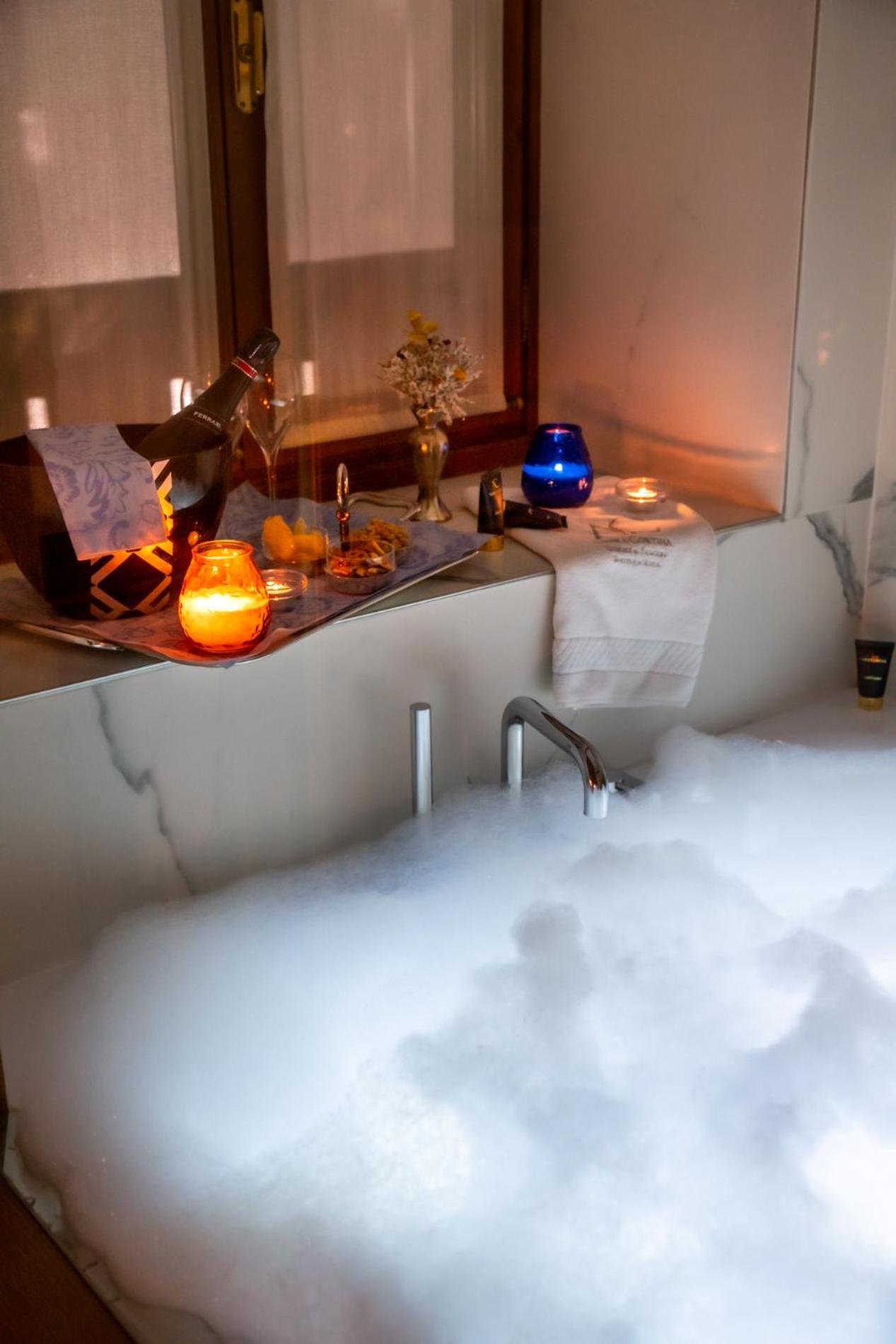Ambra Cortina Luxury&Fashion Hotel