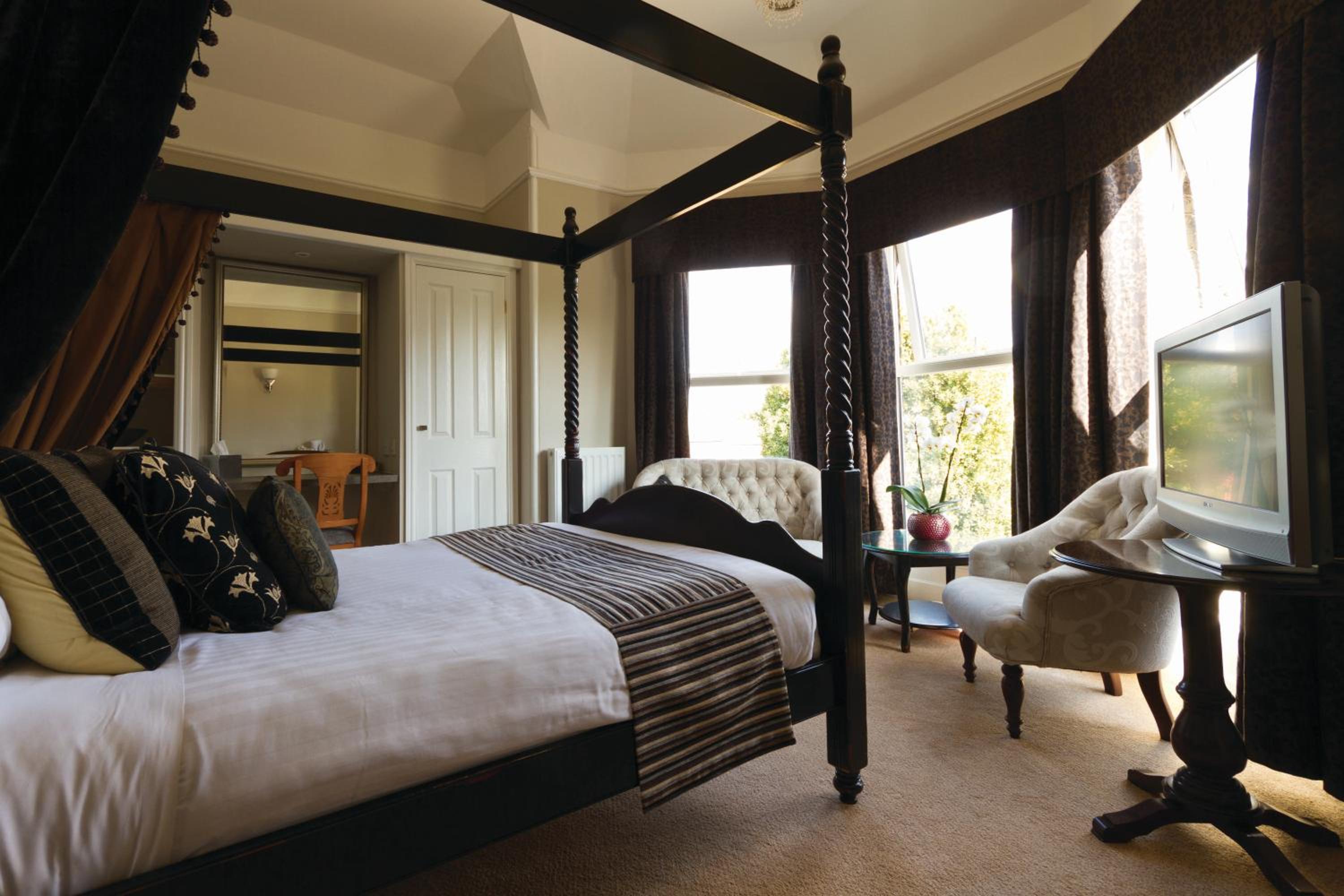 Stuart House Hotel