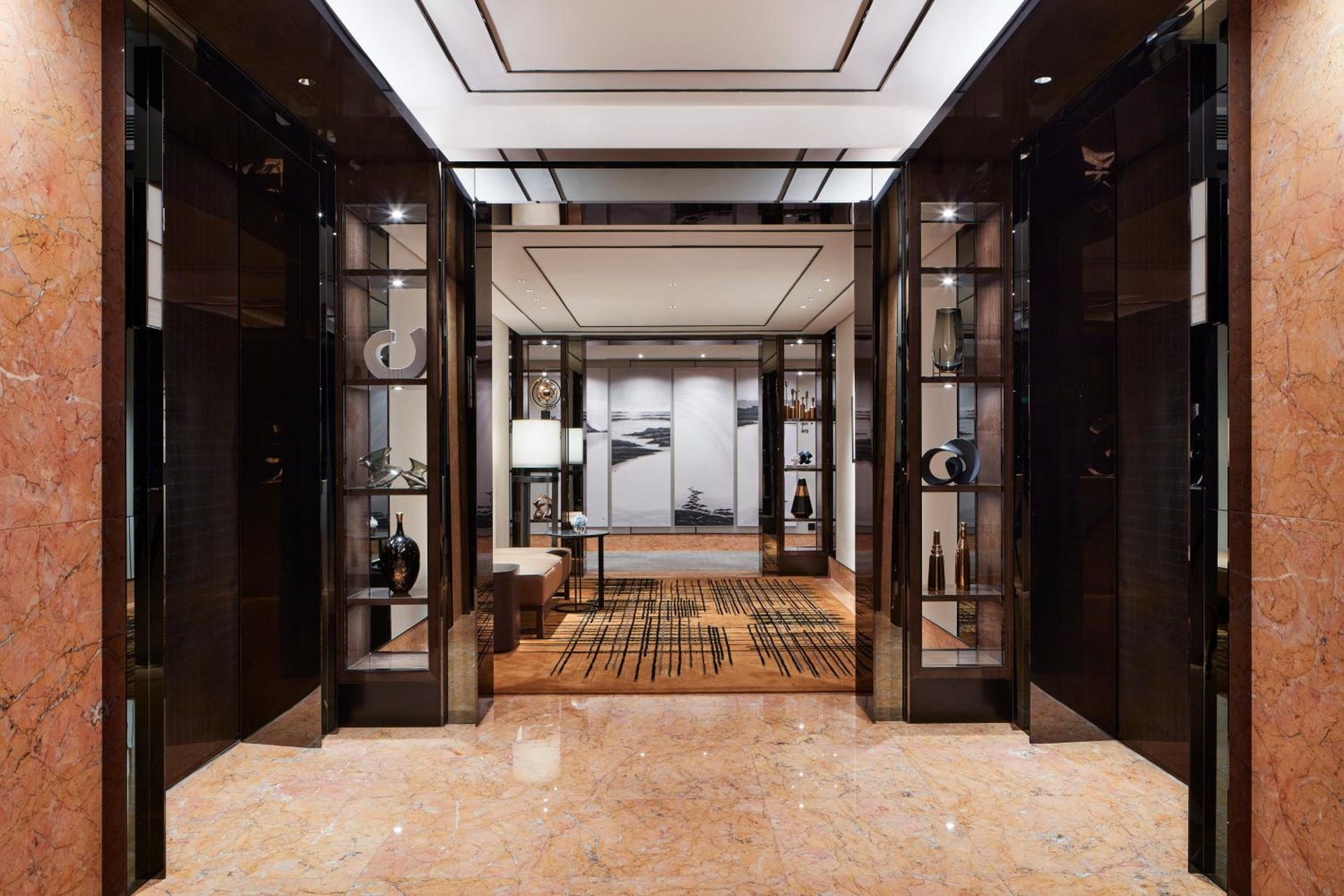 Four Seasons Hotel Hong Kong