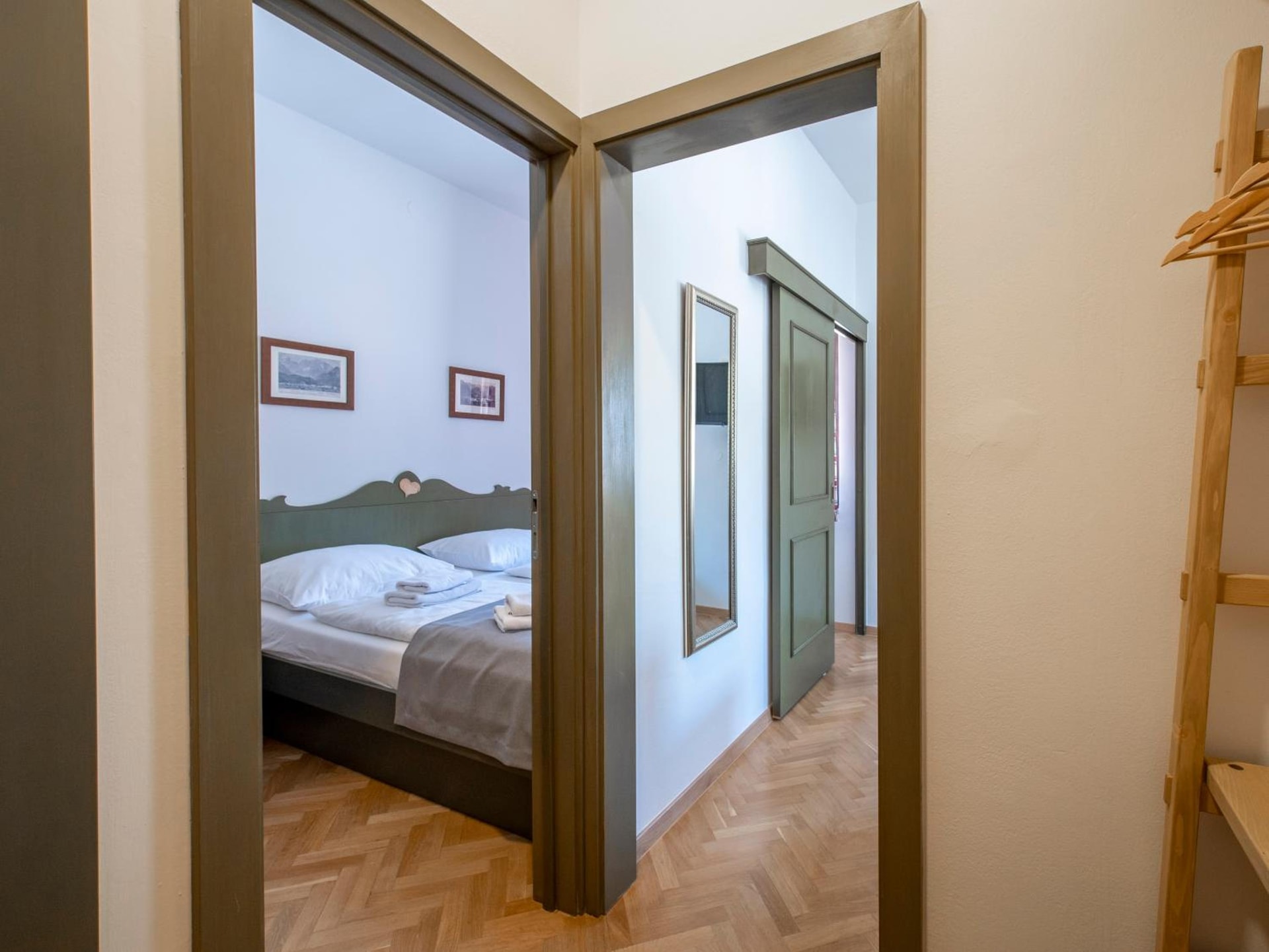 Berghi Hotel and Apartments