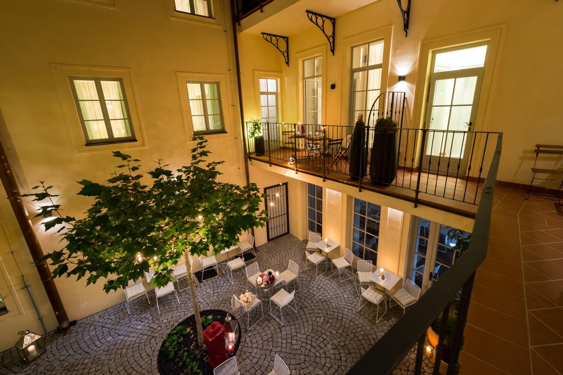 Old Royal Post Boutique Hotel & Premium Suites