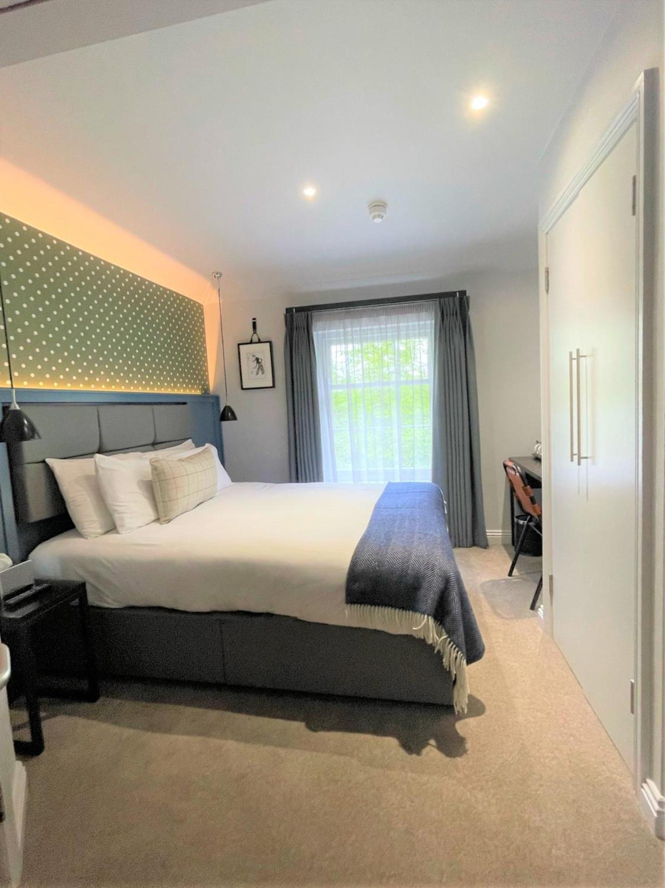 The Churchill Hotel