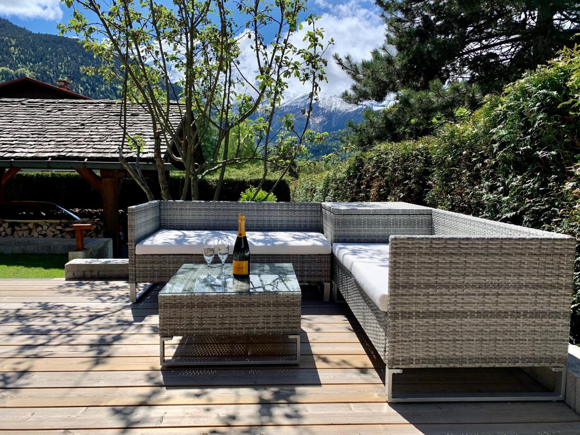 Alpen Lounge