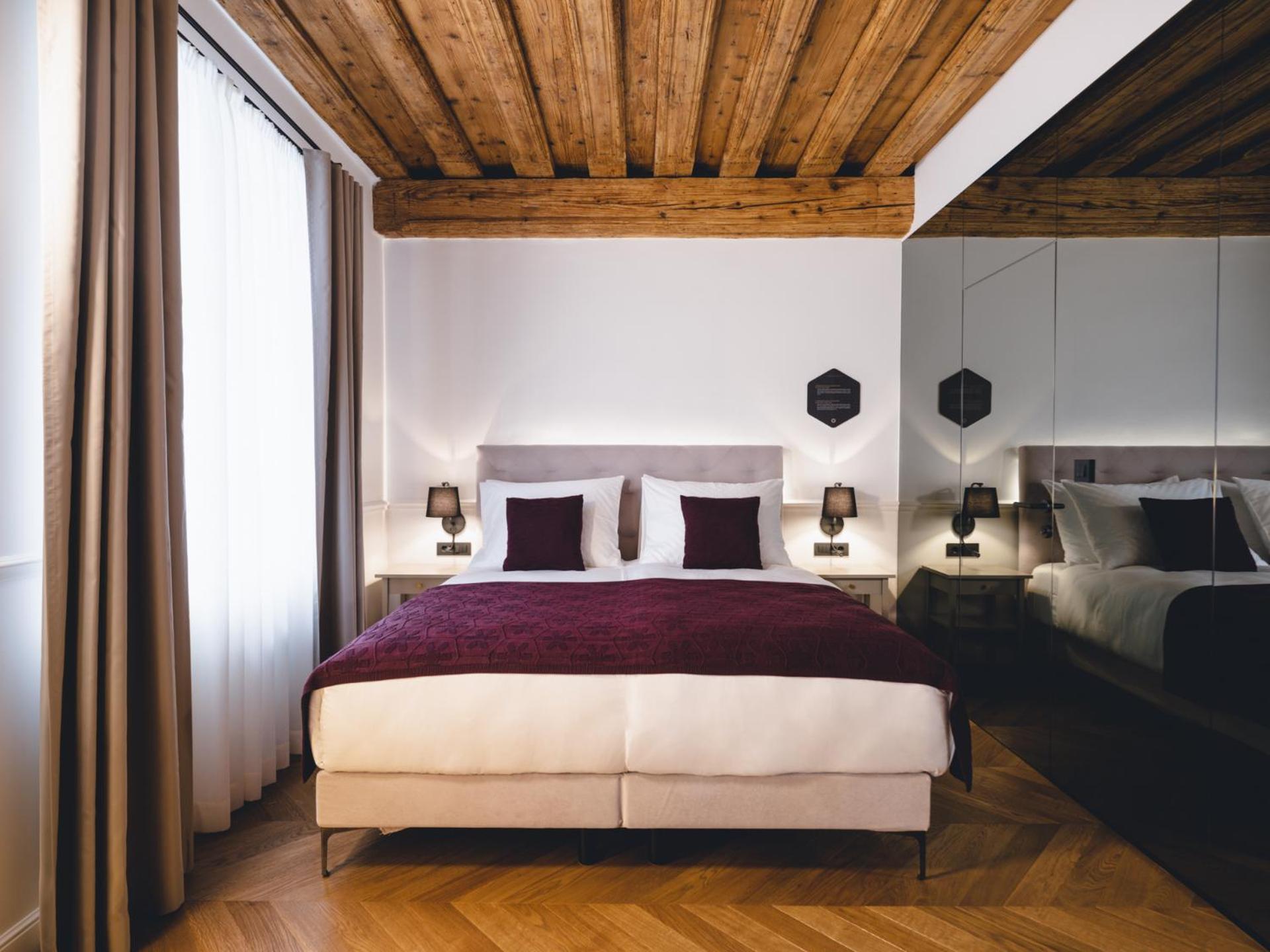 Hotel Heritage