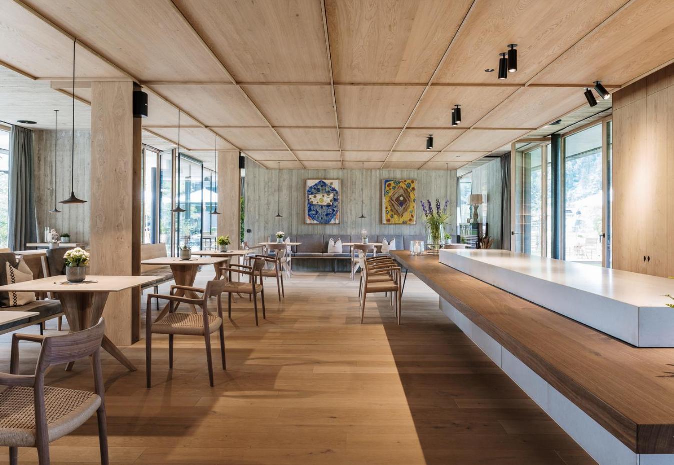 zelloon boutique hotel