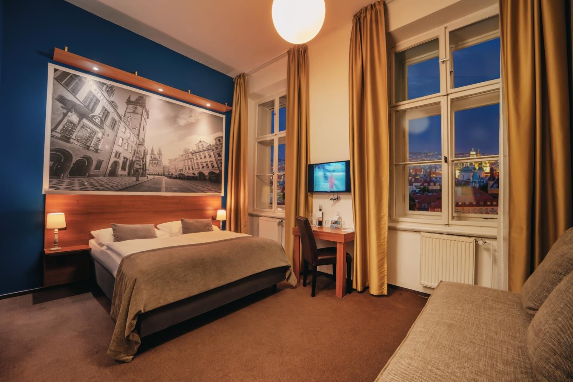 hotel room