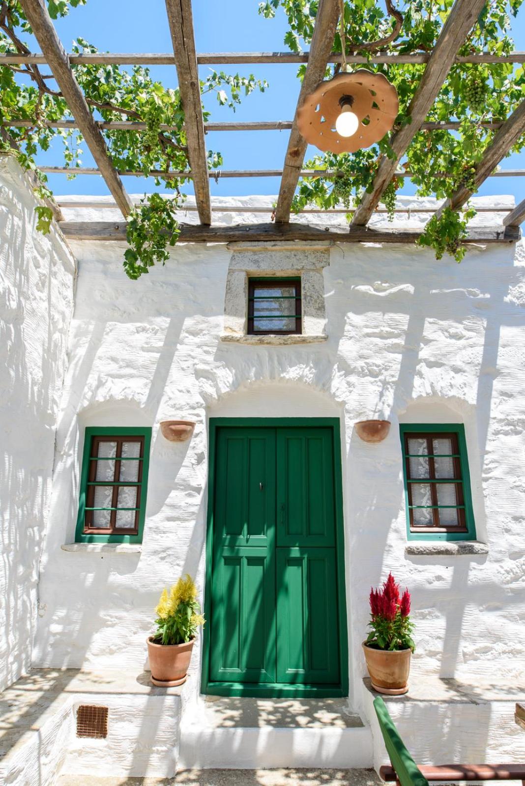 Itonia House
