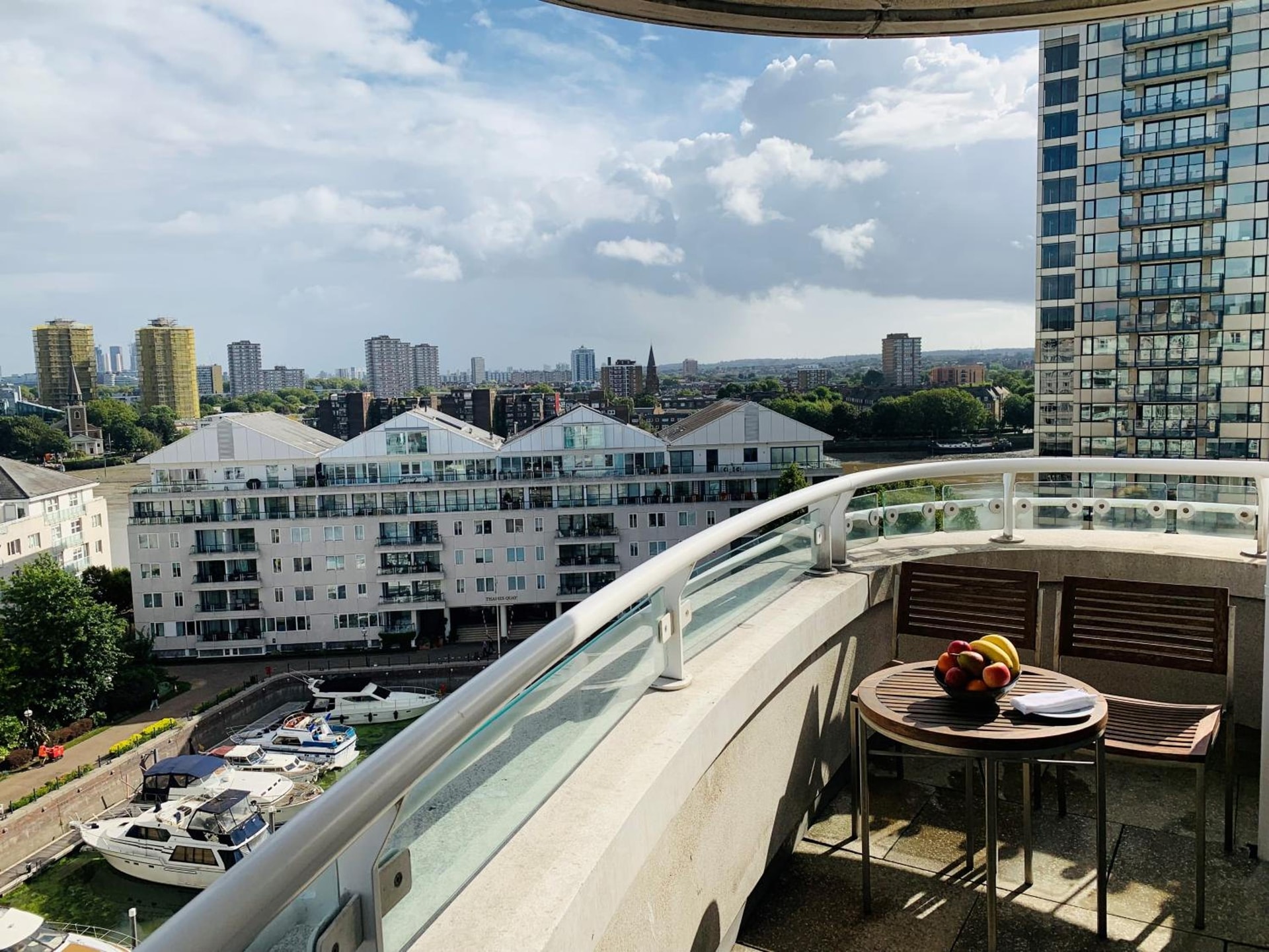 balcony