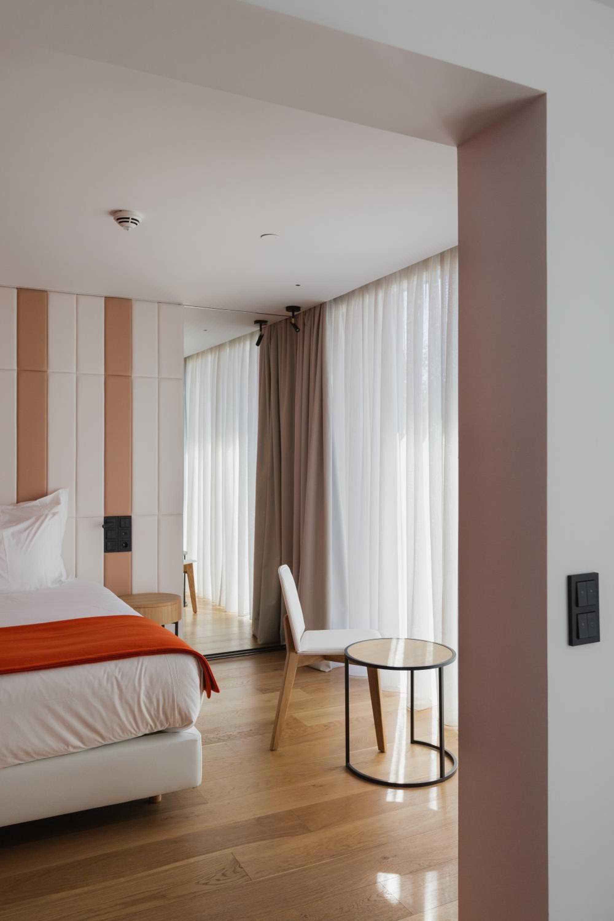 Lumen Hotel & The Lisbon Light Show