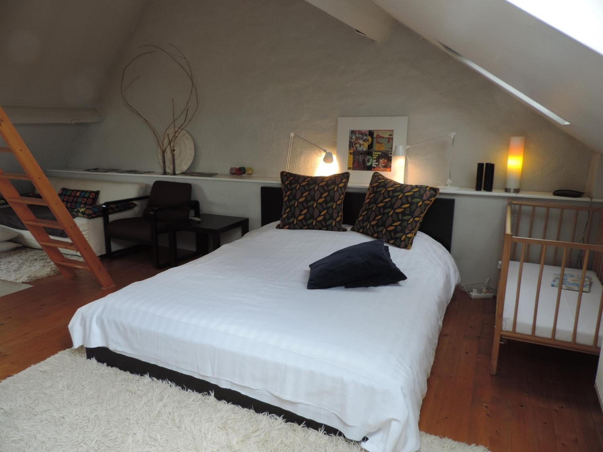 B&B Lodging At 8