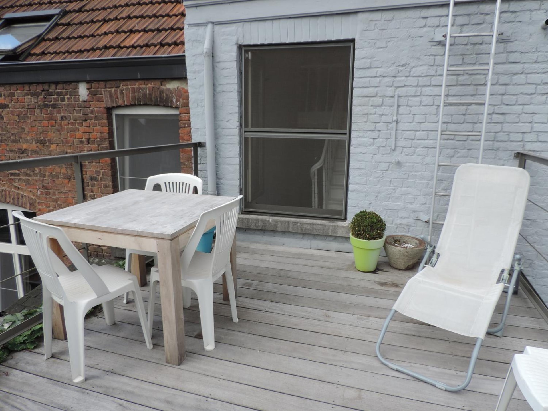 B&B Lodging At 8