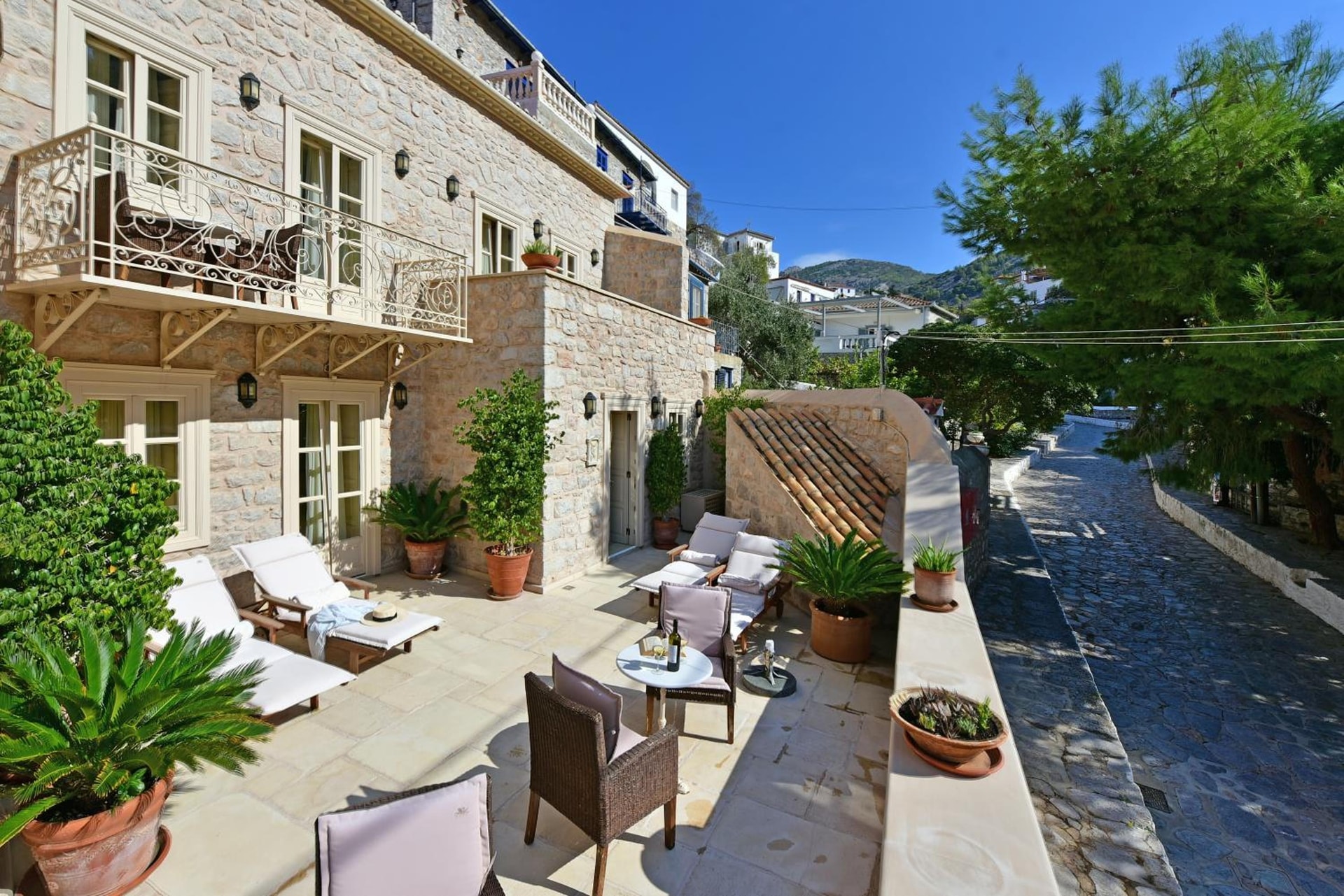 Angelica Traditional Boutique Hotel