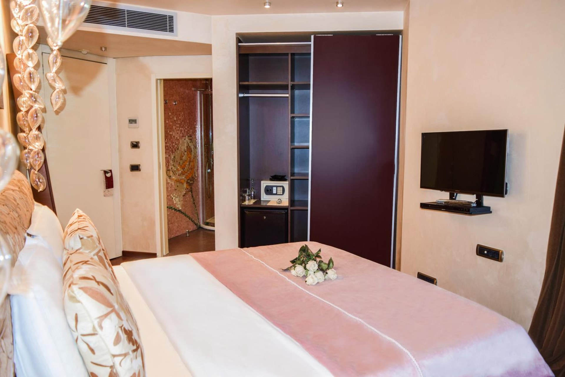 Les Fleurs Boutique Hotel