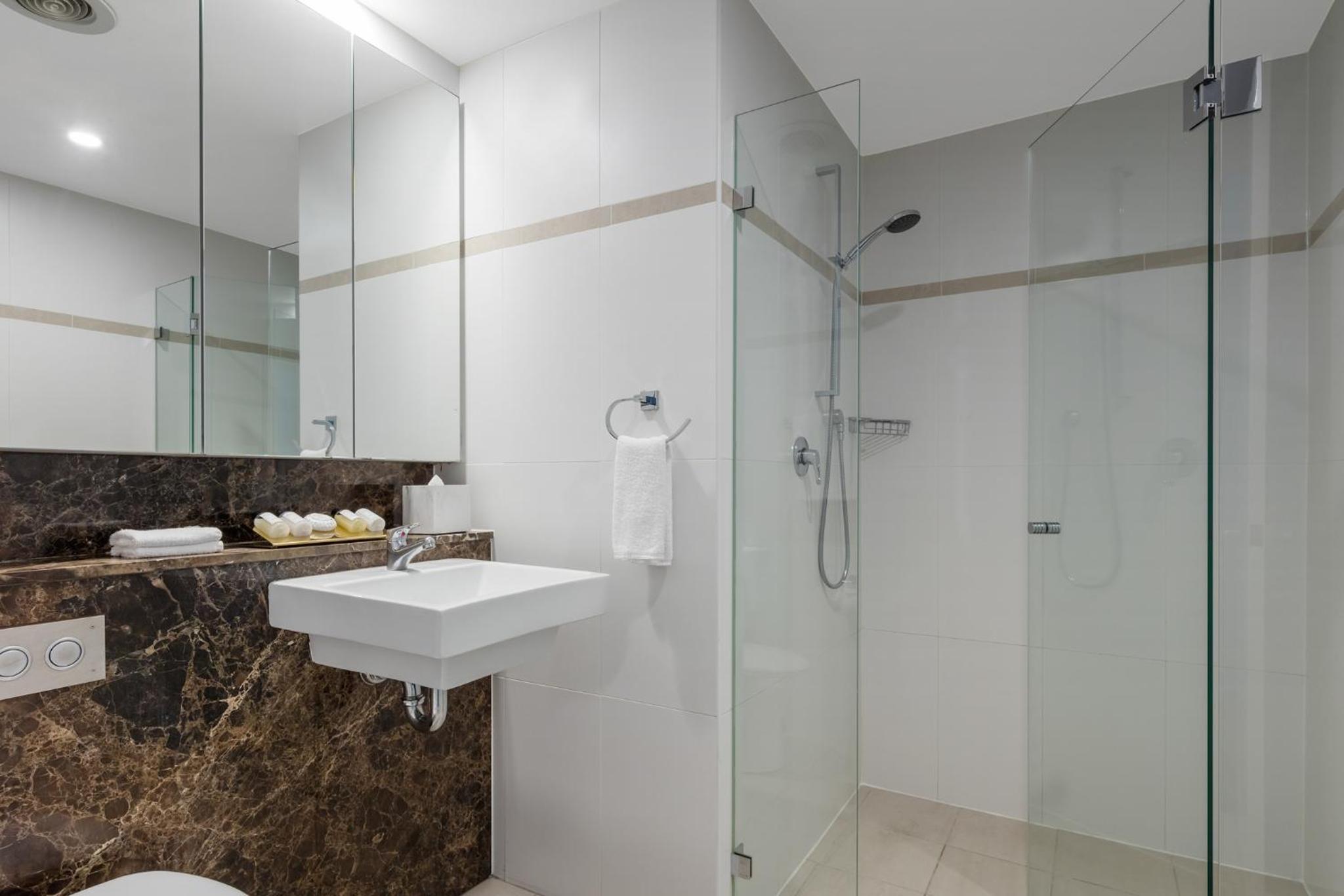 Meriton Suites World Tower, Sydney