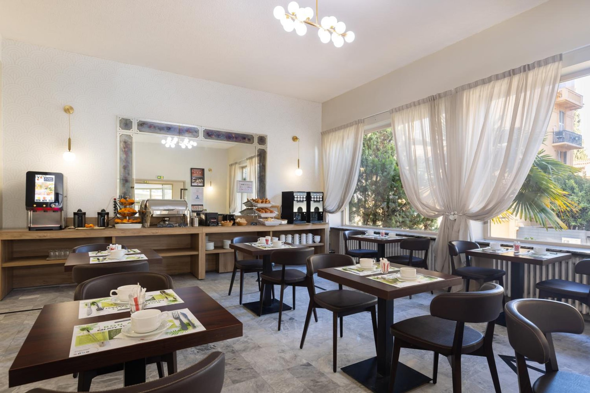 Hôtel Locarno Nice