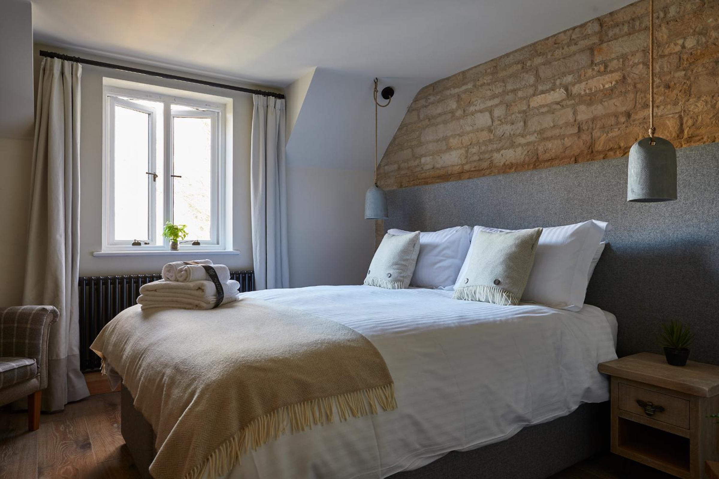 Wild Thyme & Honey - Cirencester-Cotswolds
