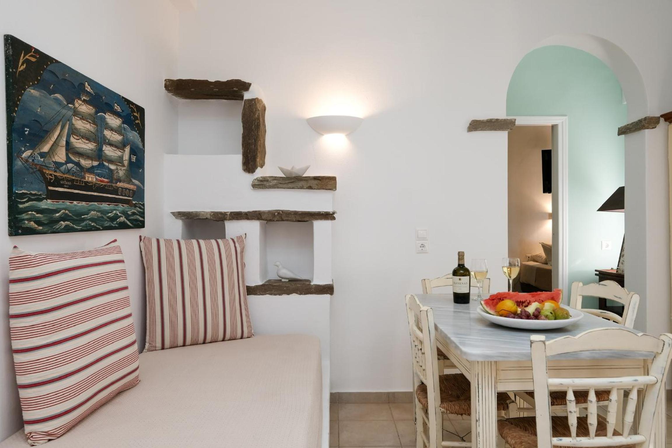Golden Beach Studios & Suites