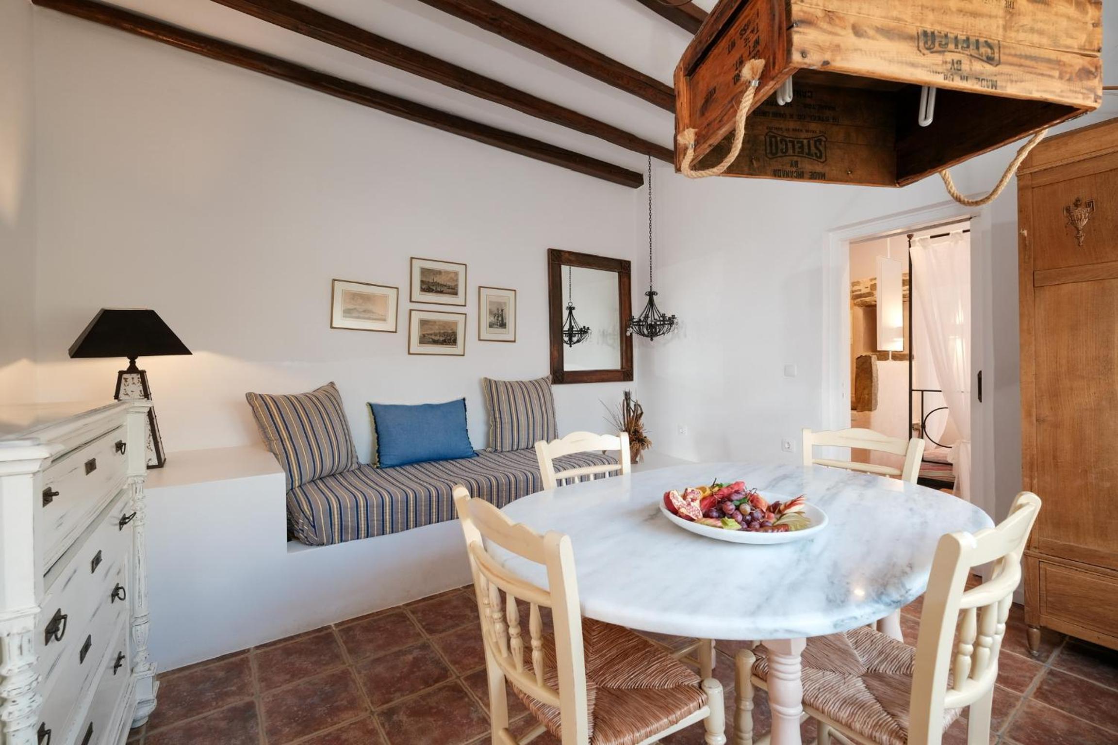 Golden Beach Studios & Suites