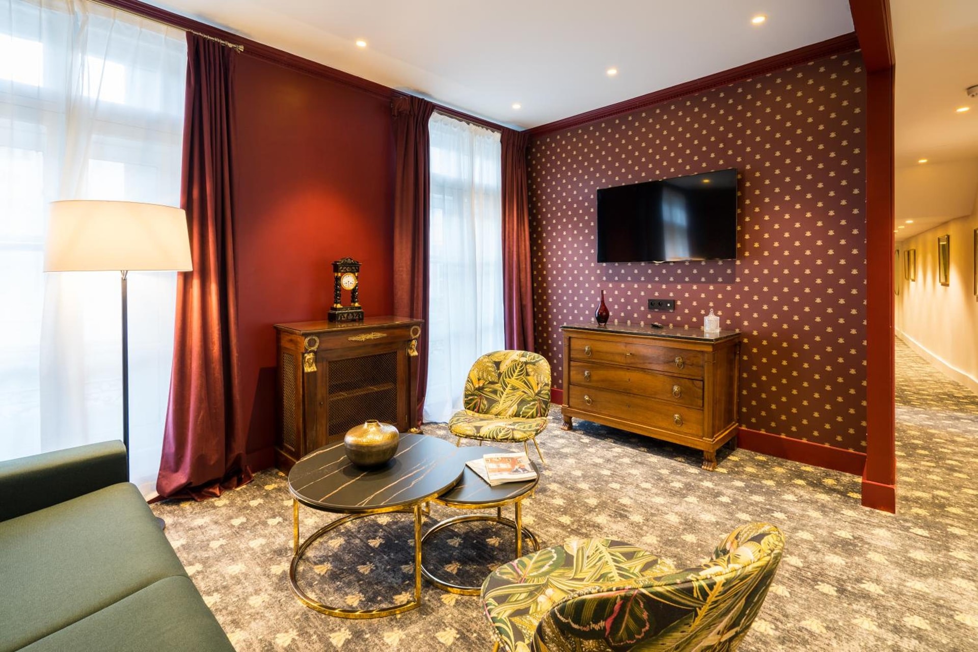 Aigle Noir Hotel Fontainebleau - MGallery Collection