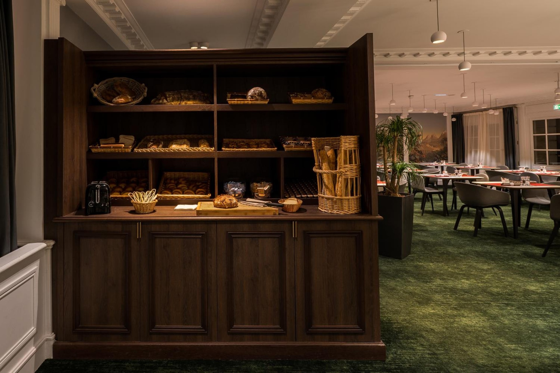 Aigle Noir Hotel Fontainebleau - MGallery Collection