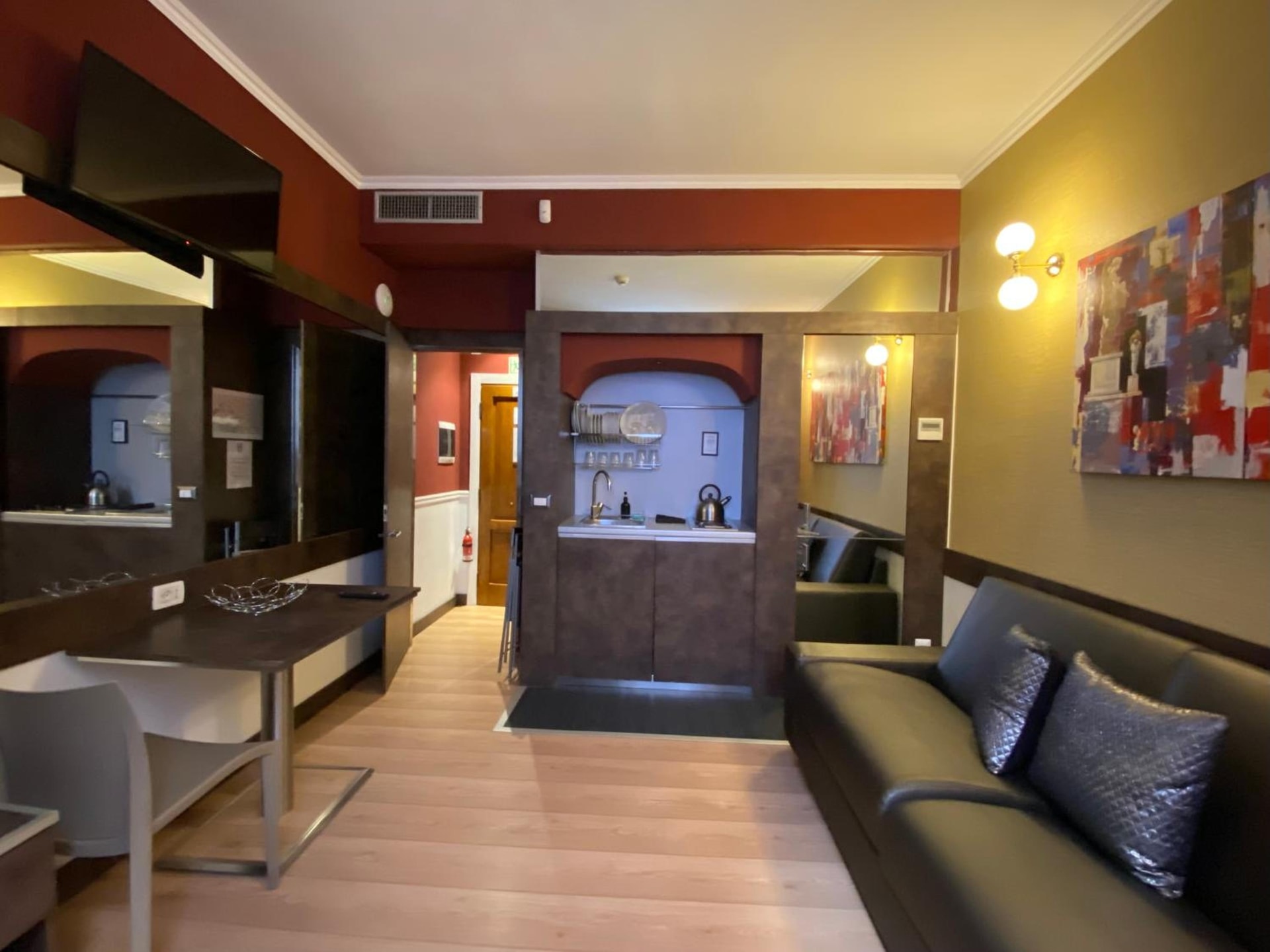 HiSuiteROME - ApartHotel