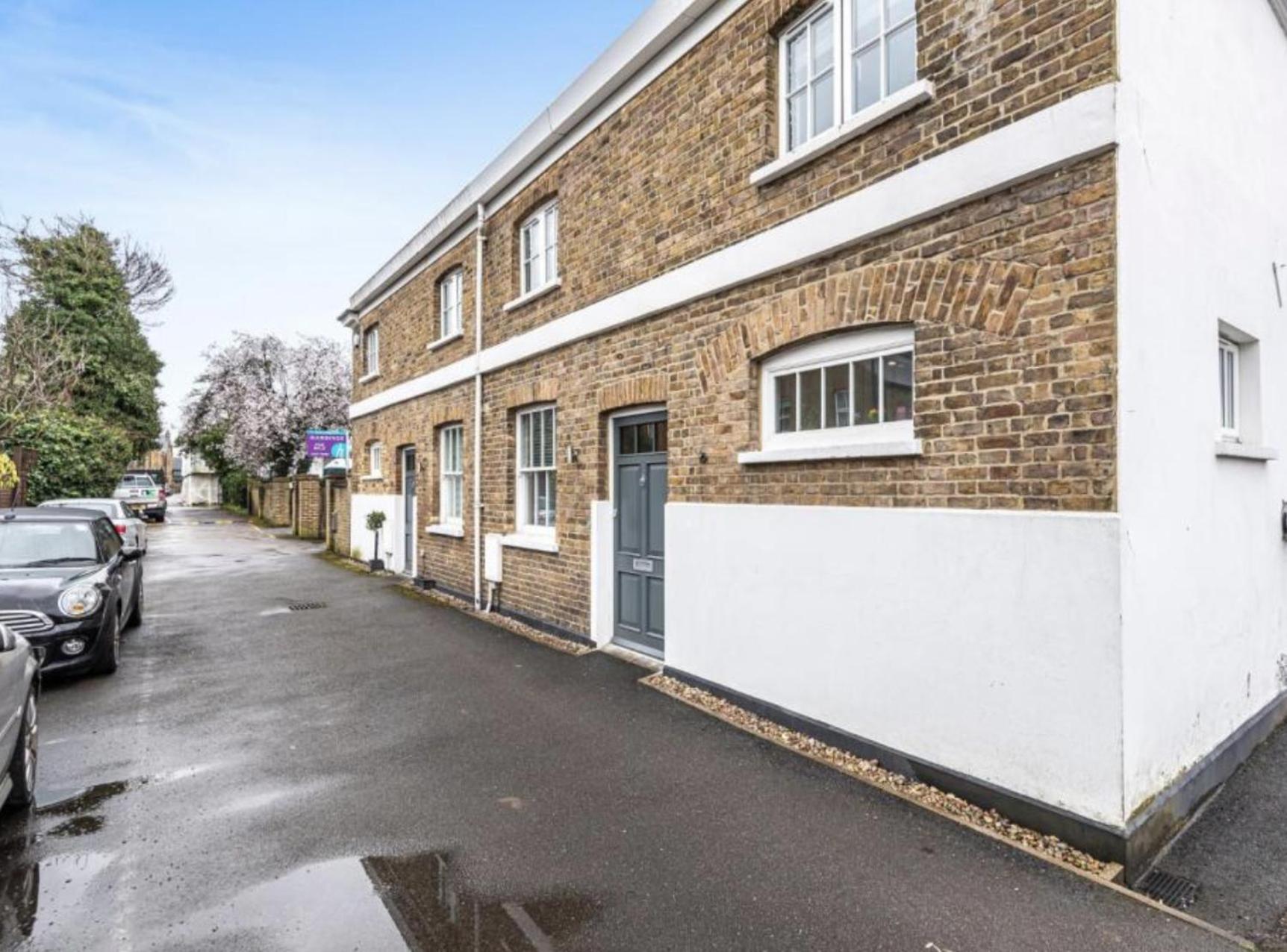 Windsor Mews by Stay Focused SA