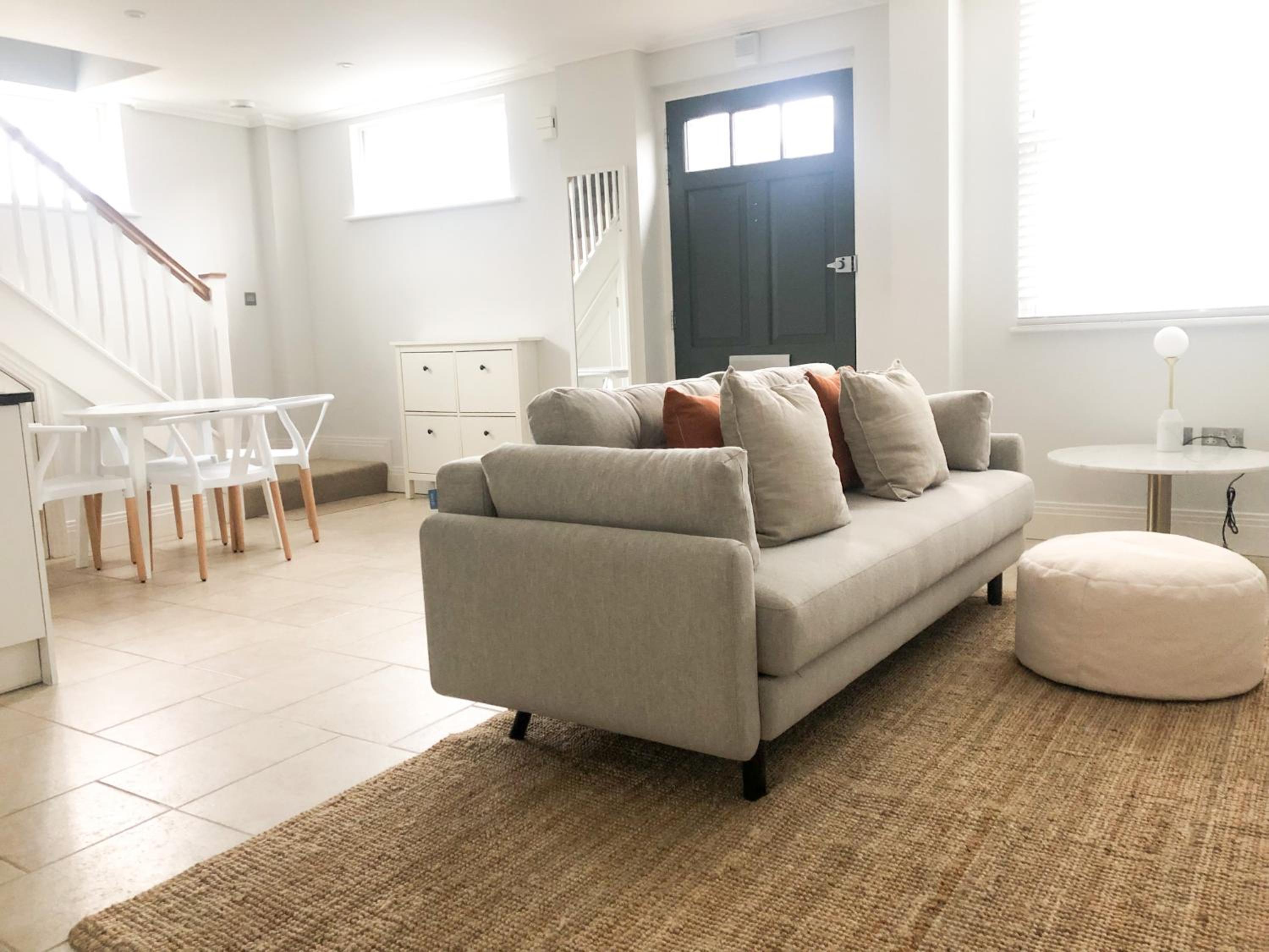 Windsor Mews by Stay Focused SA