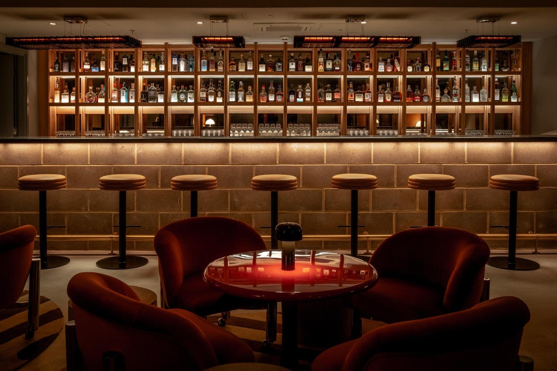 bar