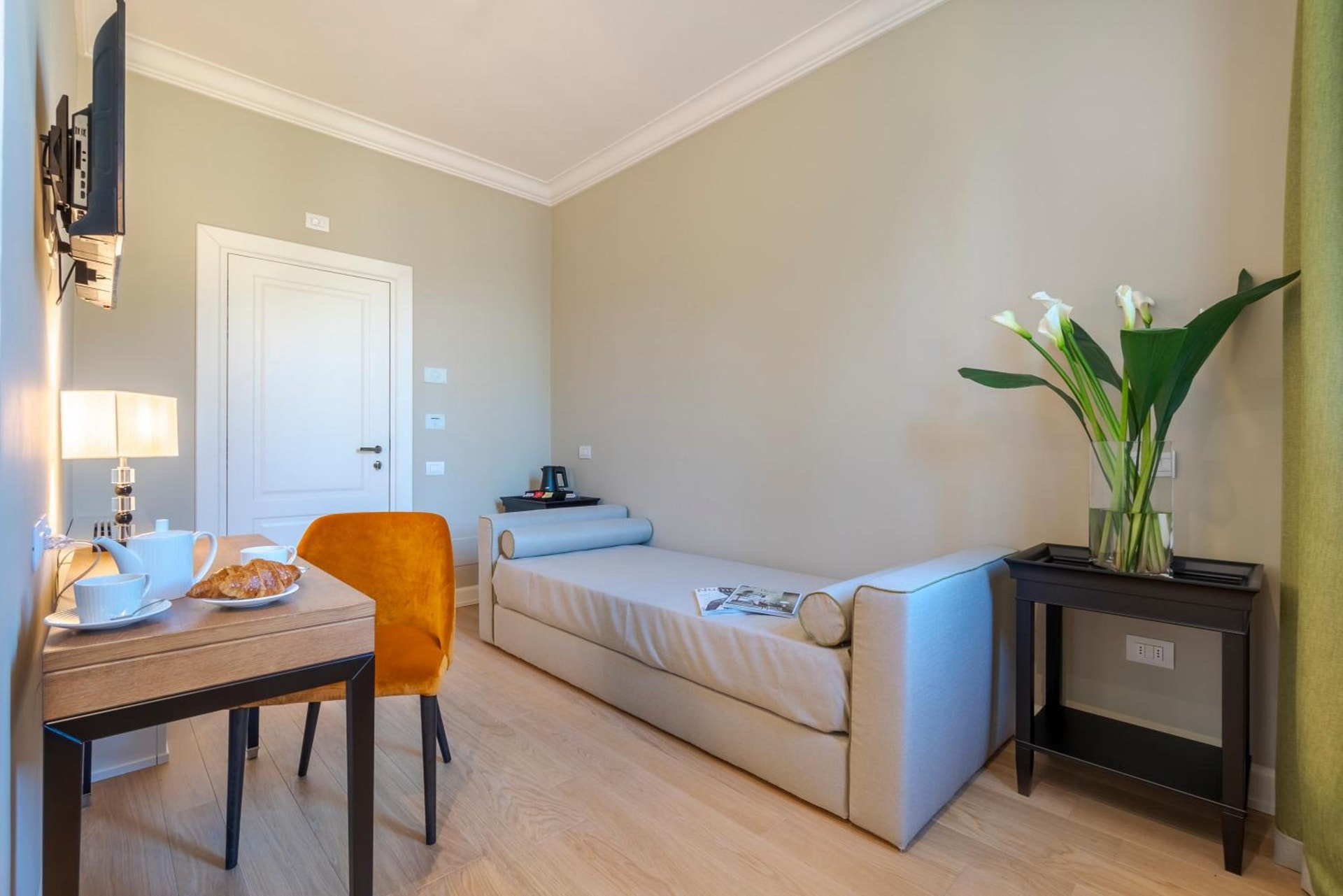 Villa Neroli - Place of Charme