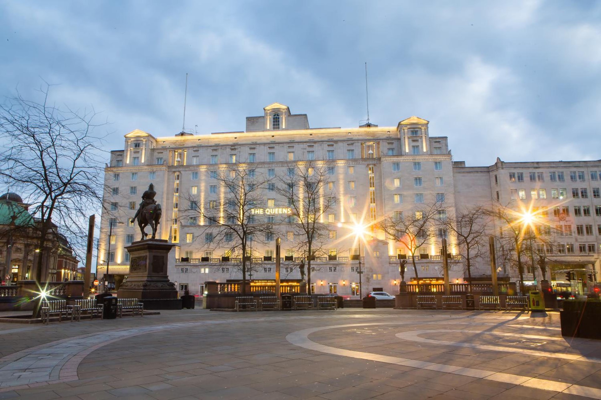 The Queens Hotel