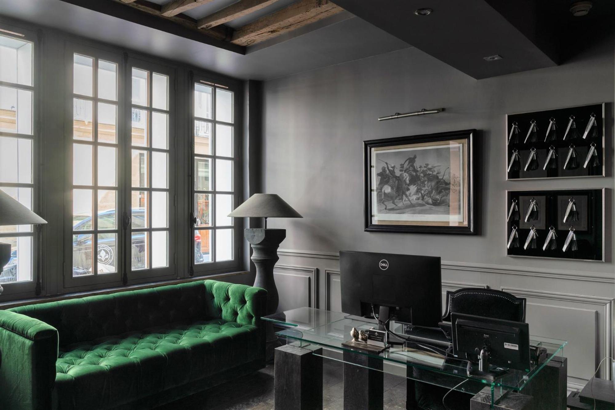 Hotel Saint-Louis en L'Isle - Notre-Dame