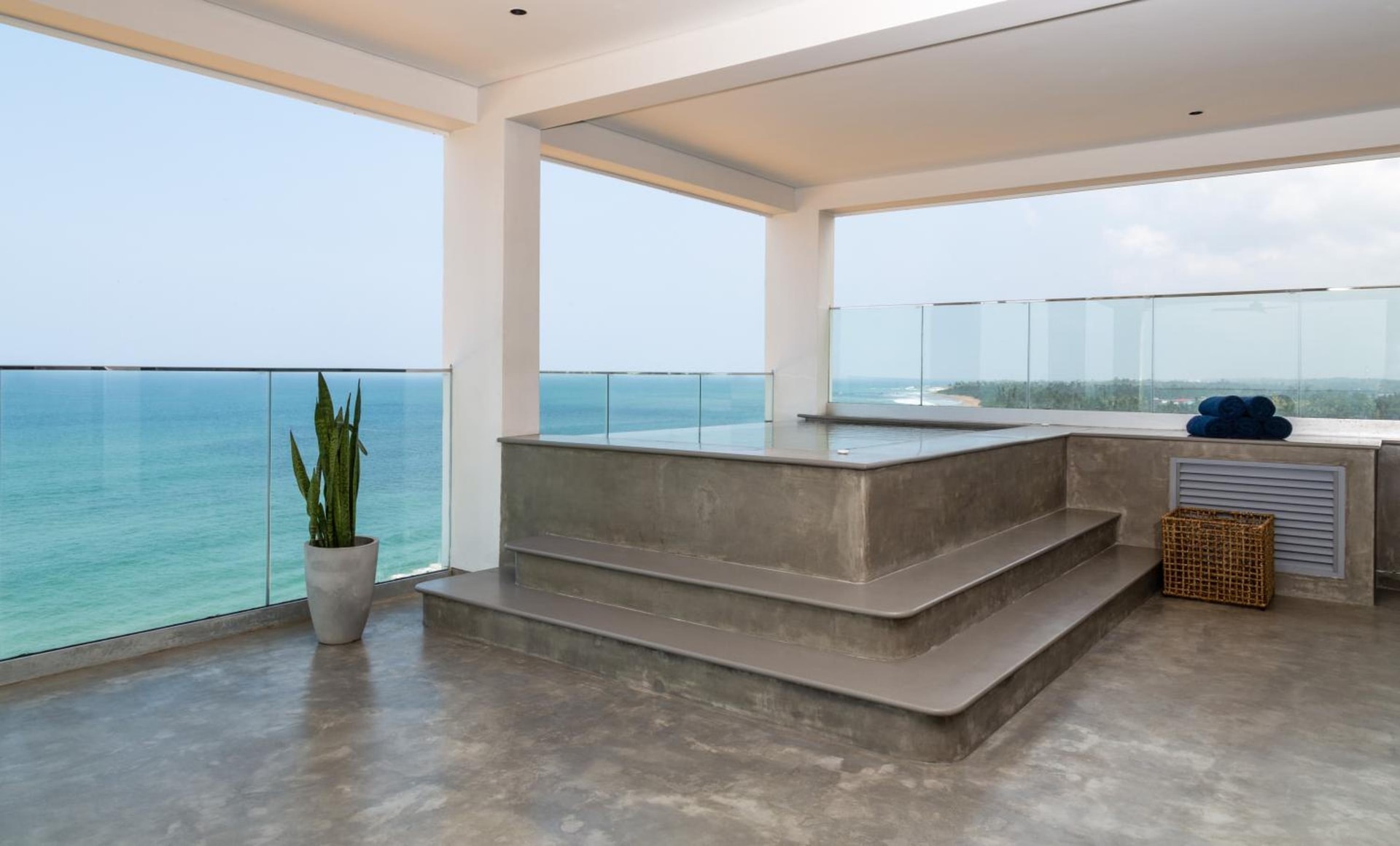 Crystal Sands Hikkaduwa - All Suites with Private Plunge Pools