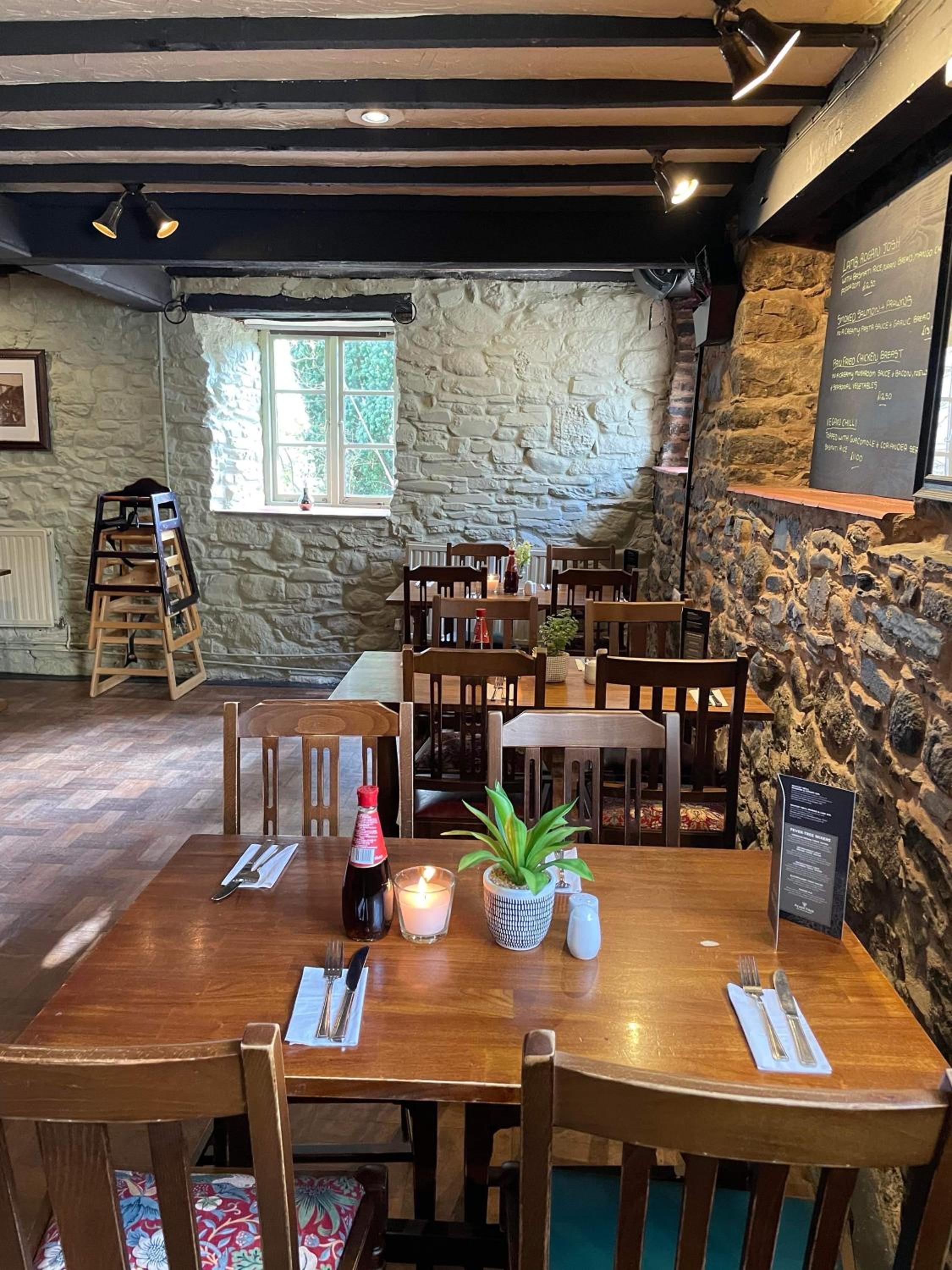 The Fountain Inn