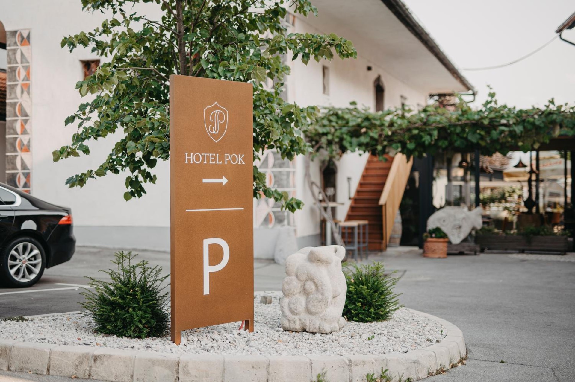 Hotel Pok Garni