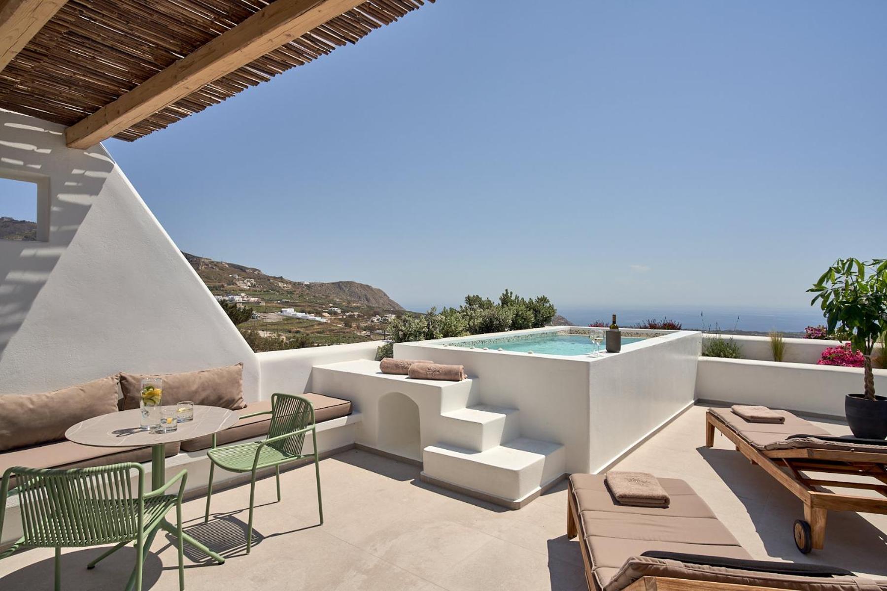 Alleys All-Suite Hotel & Spa