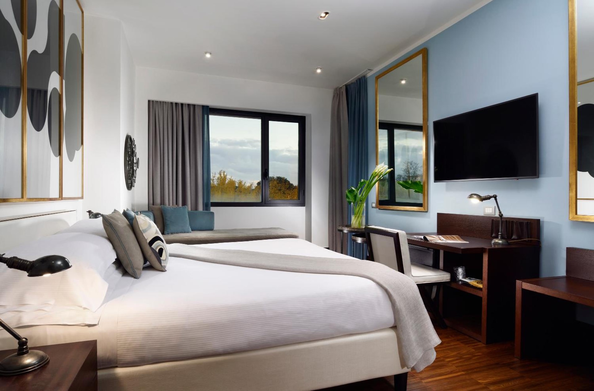 hotel room
