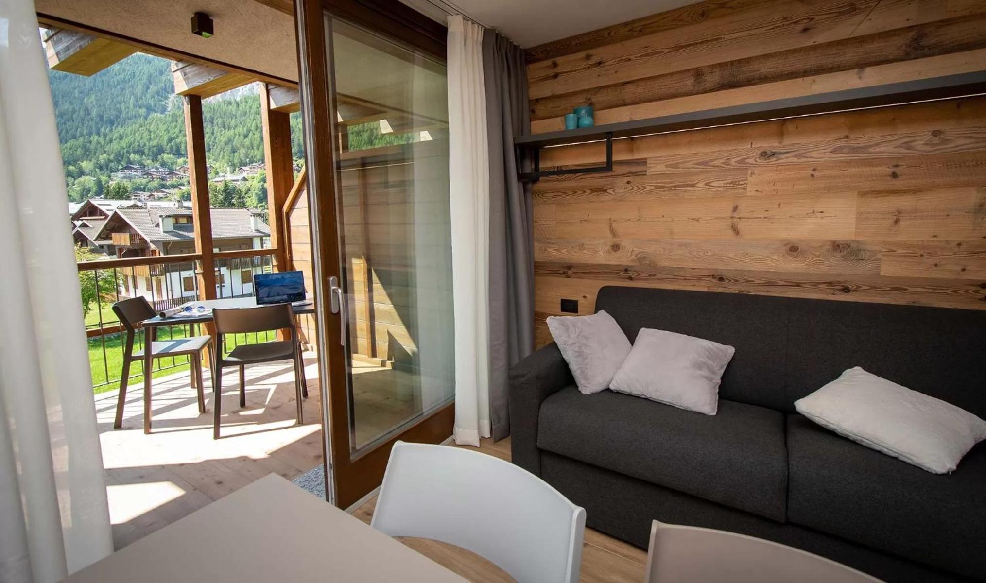 Nira Mountain Resort Futura