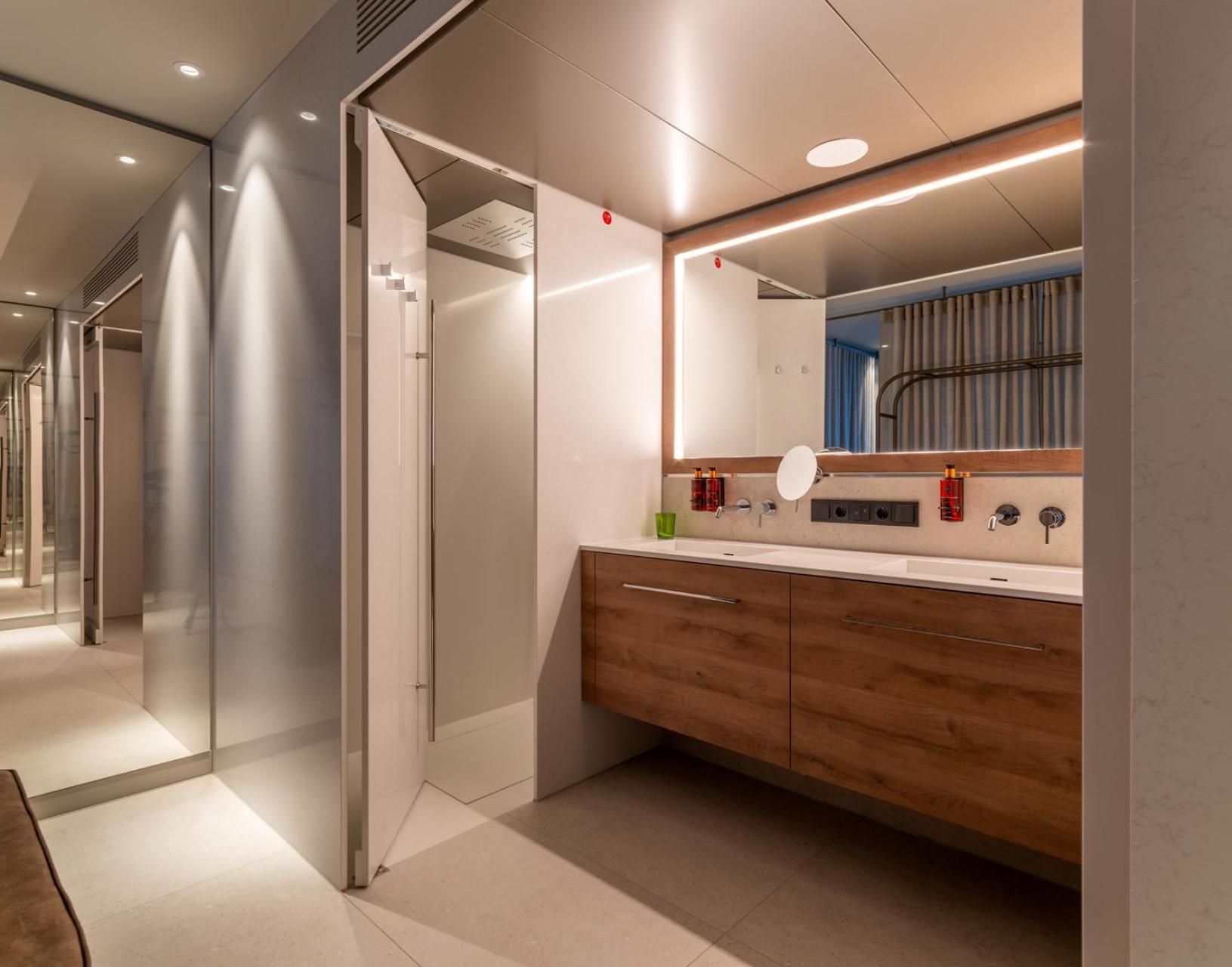 b'mine Frankfurt Airport, WorldHotels Crafted
